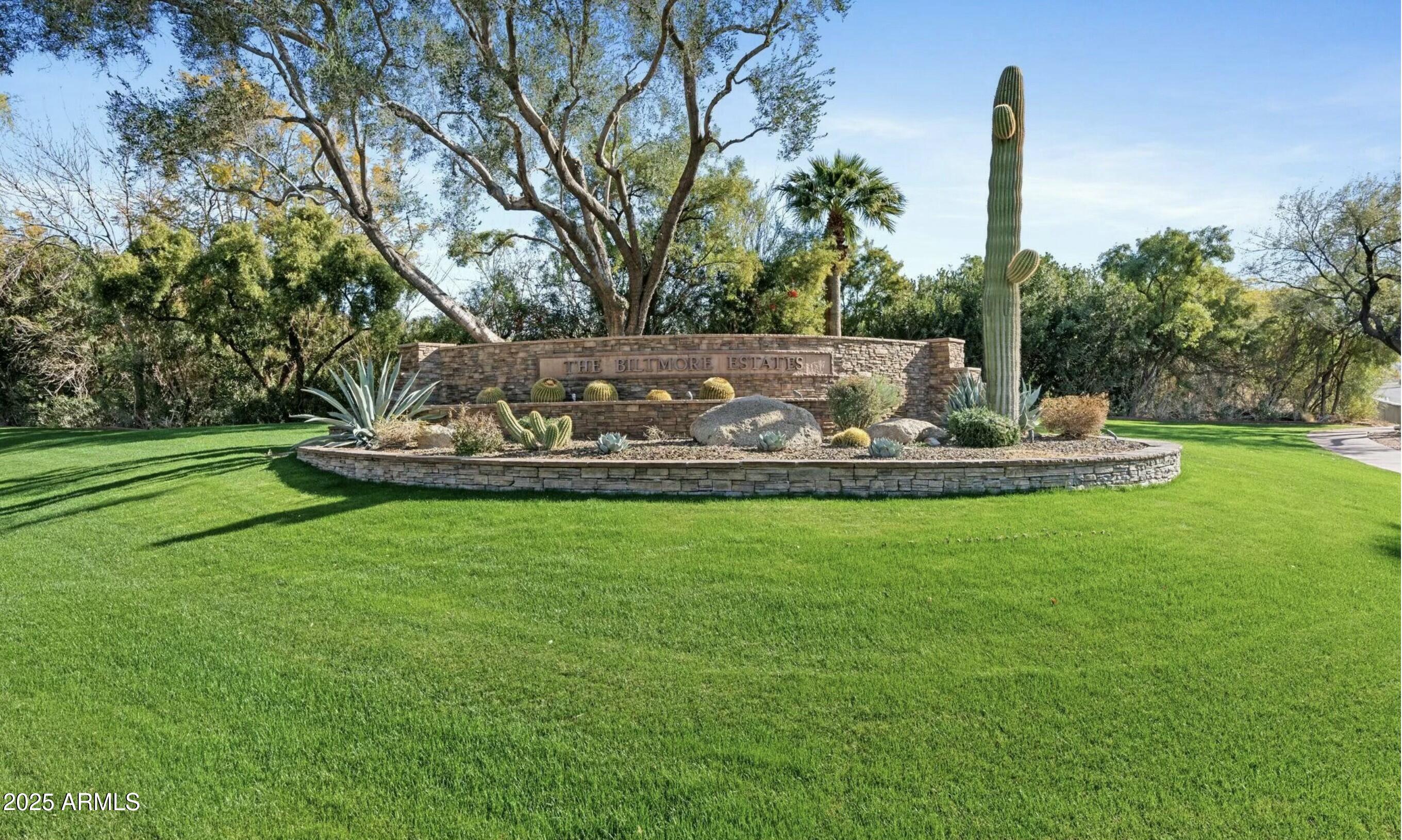 6556 N ARIZONA BILTMORE Circle