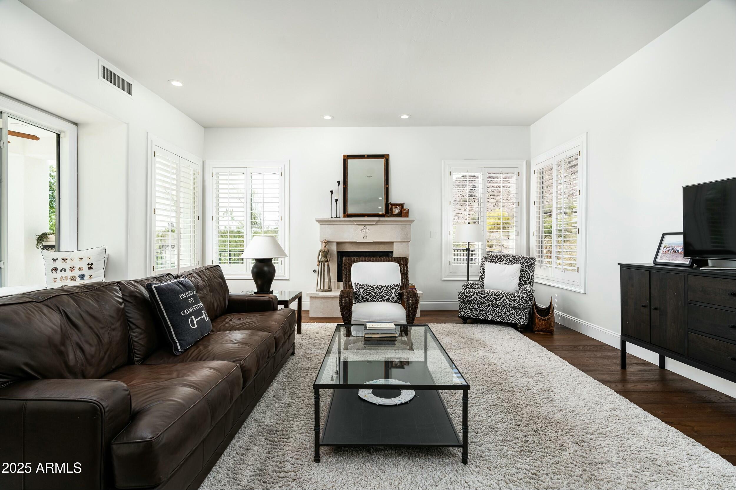 6556 N ARIZONA BILTMORE Circle