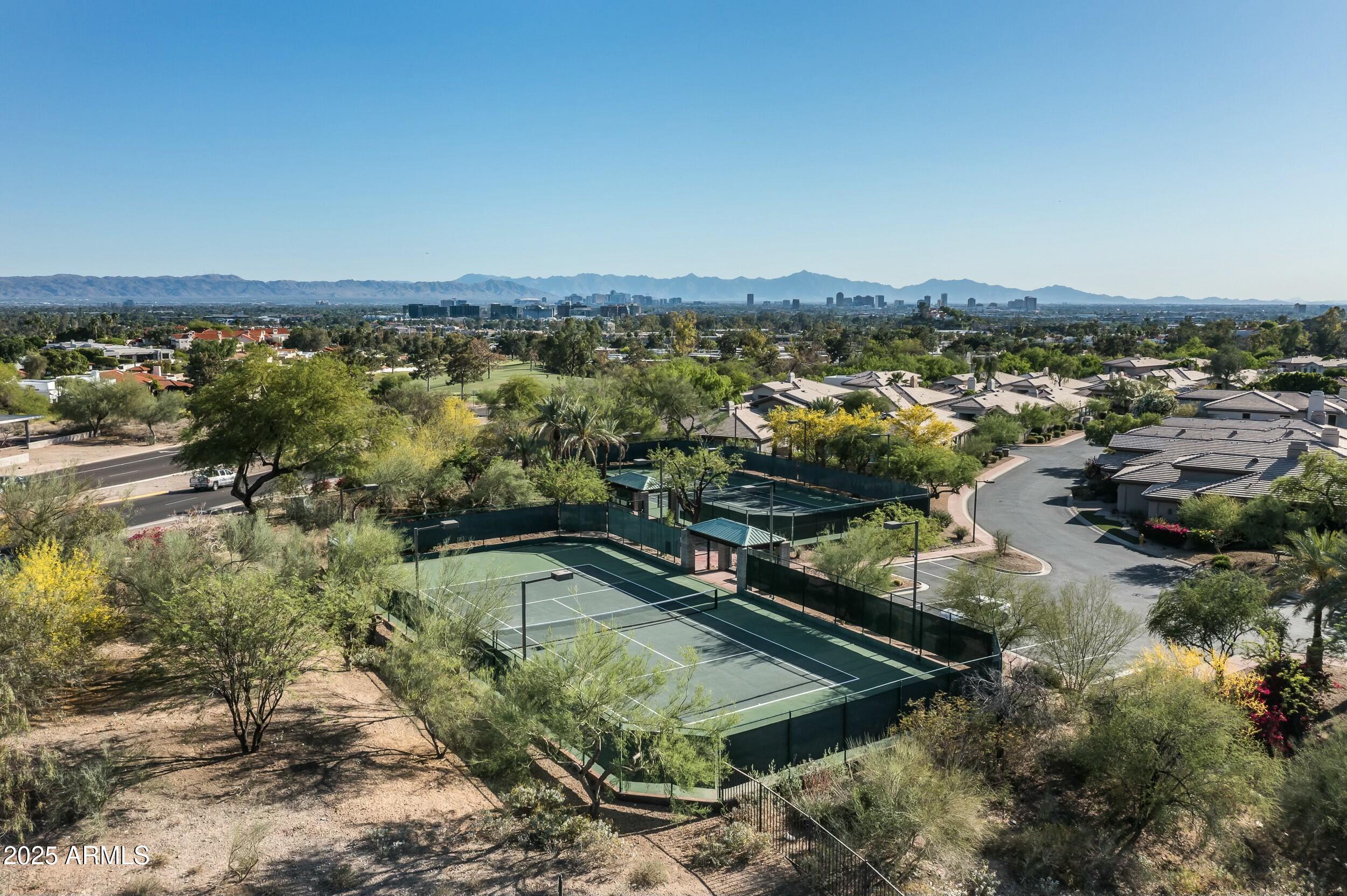 6556 N ARIZONA BILTMORE Circle