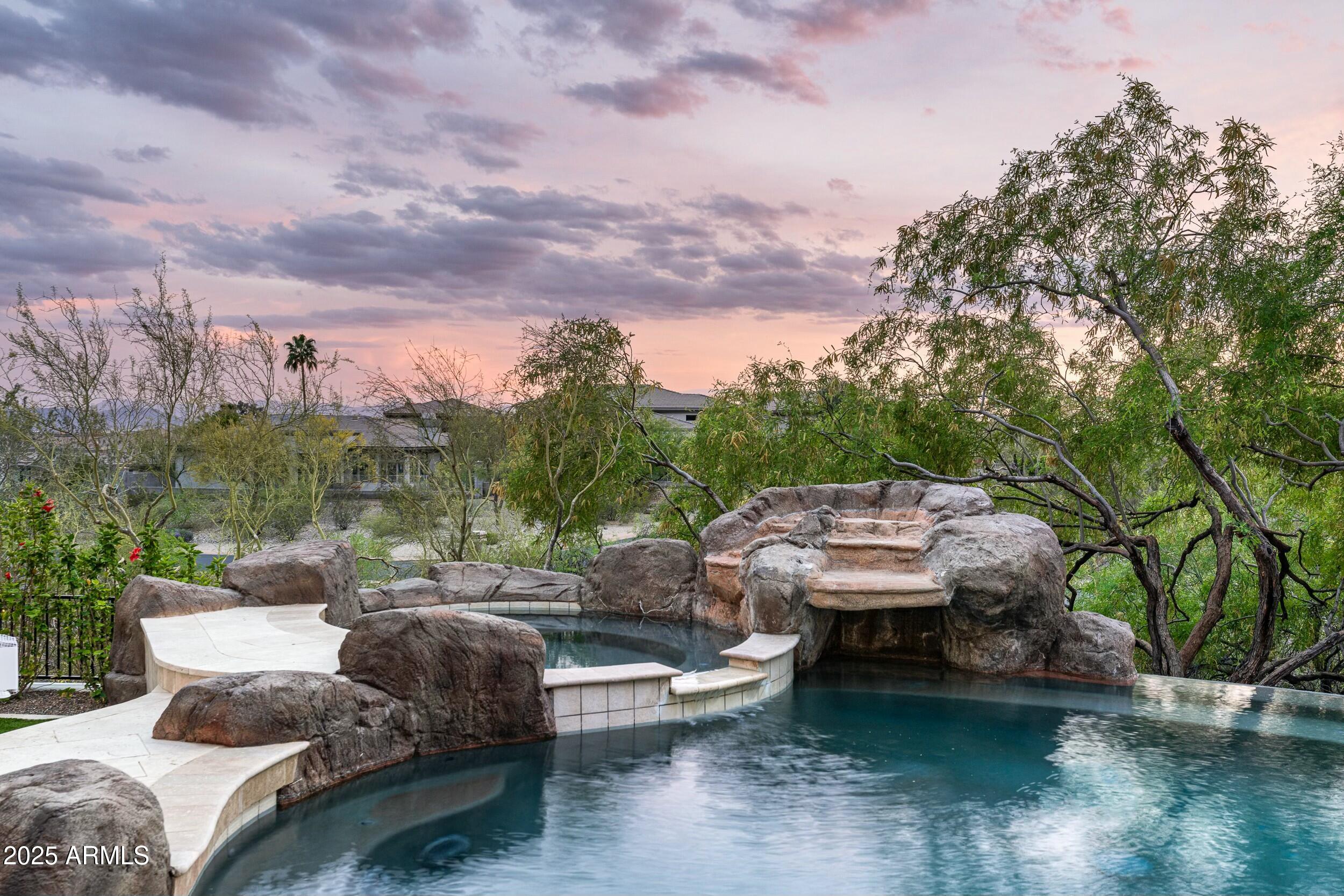 6556 N ARIZONA BILTMORE Circle