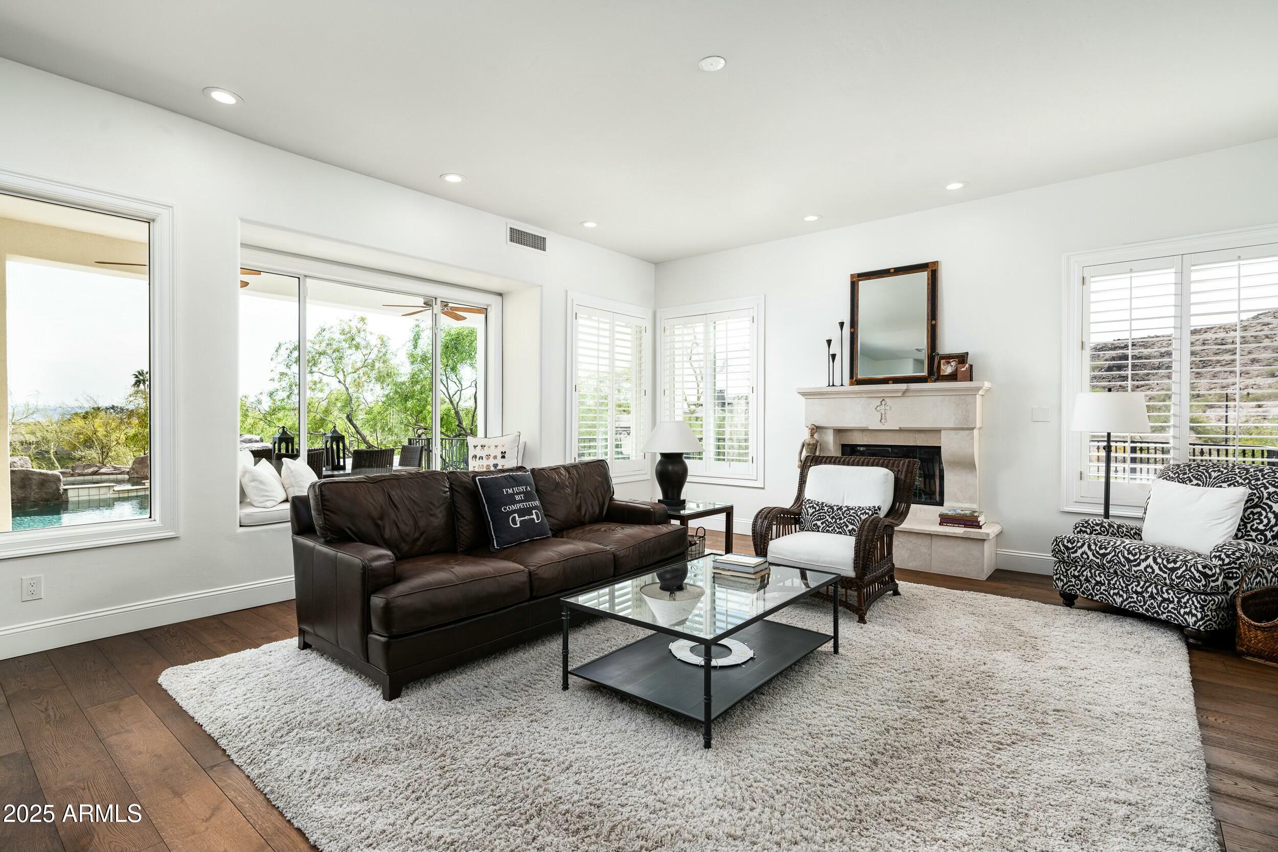 6556 N ARIZONA BILTMORE Circle