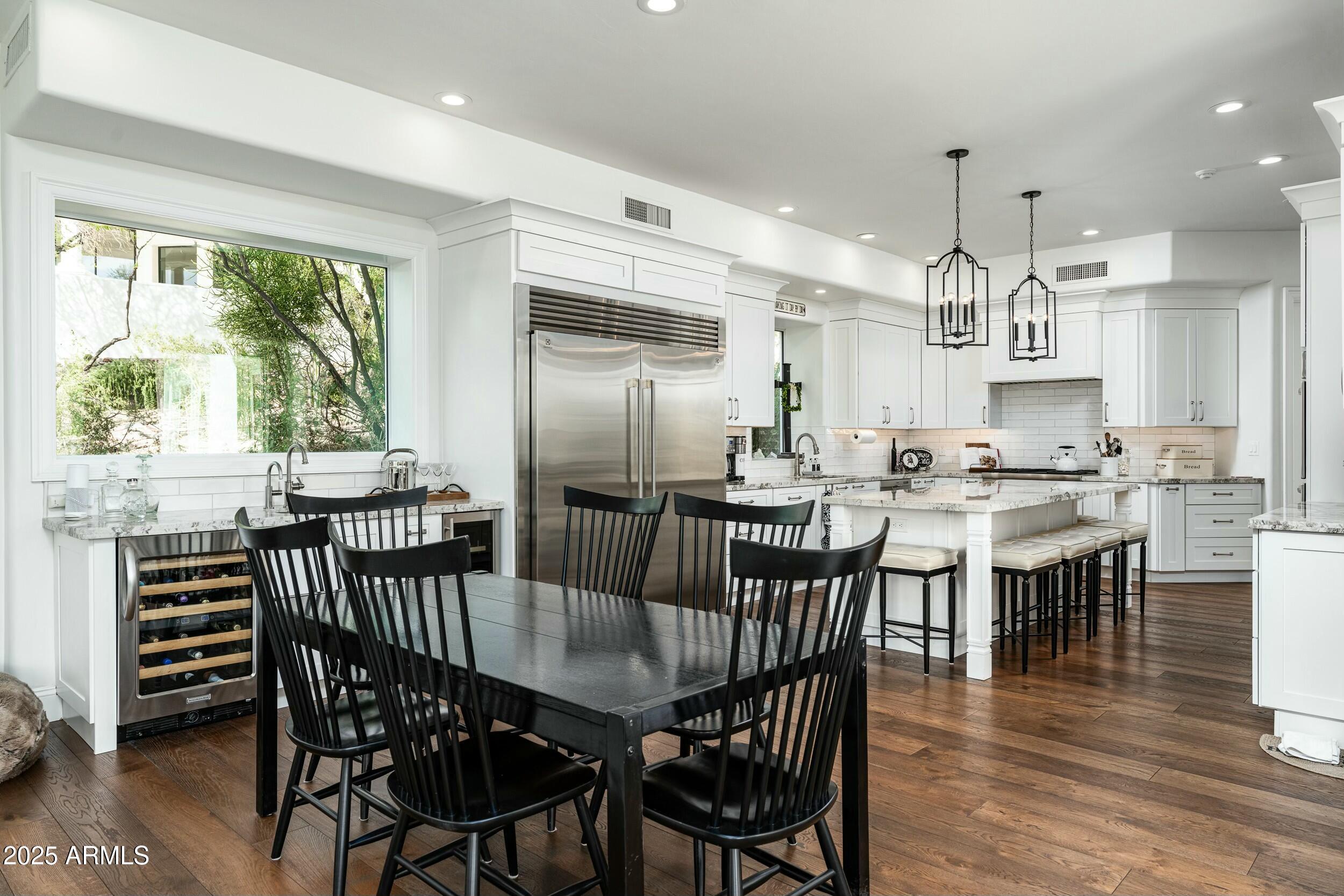 6556 N ARIZONA BILTMORE Circle