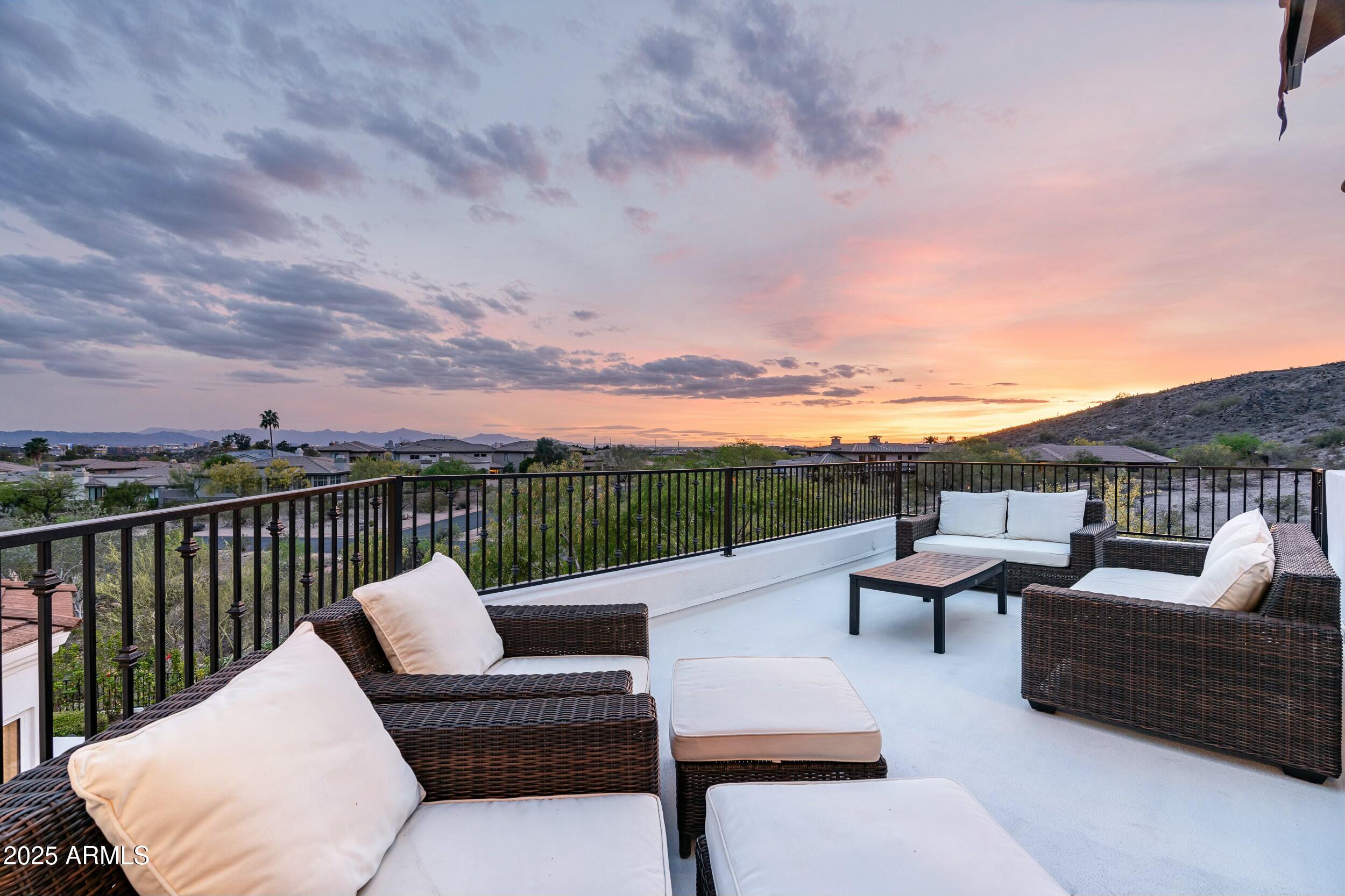 6556 N ARIZONA BILTMORE Circle