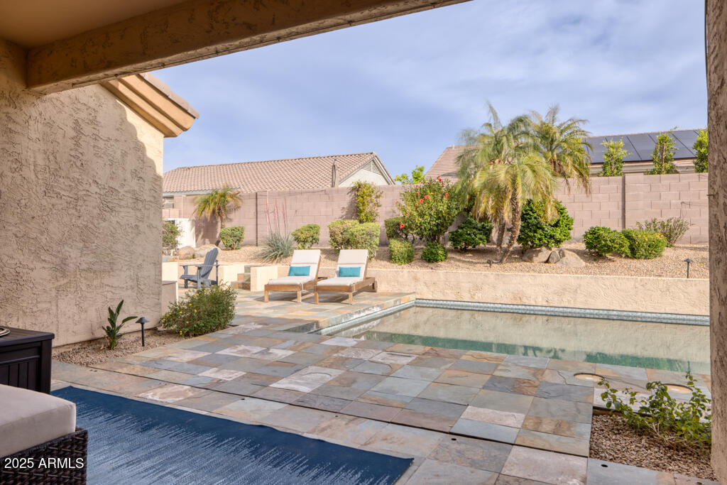7356 E WHISTLING WIND Way