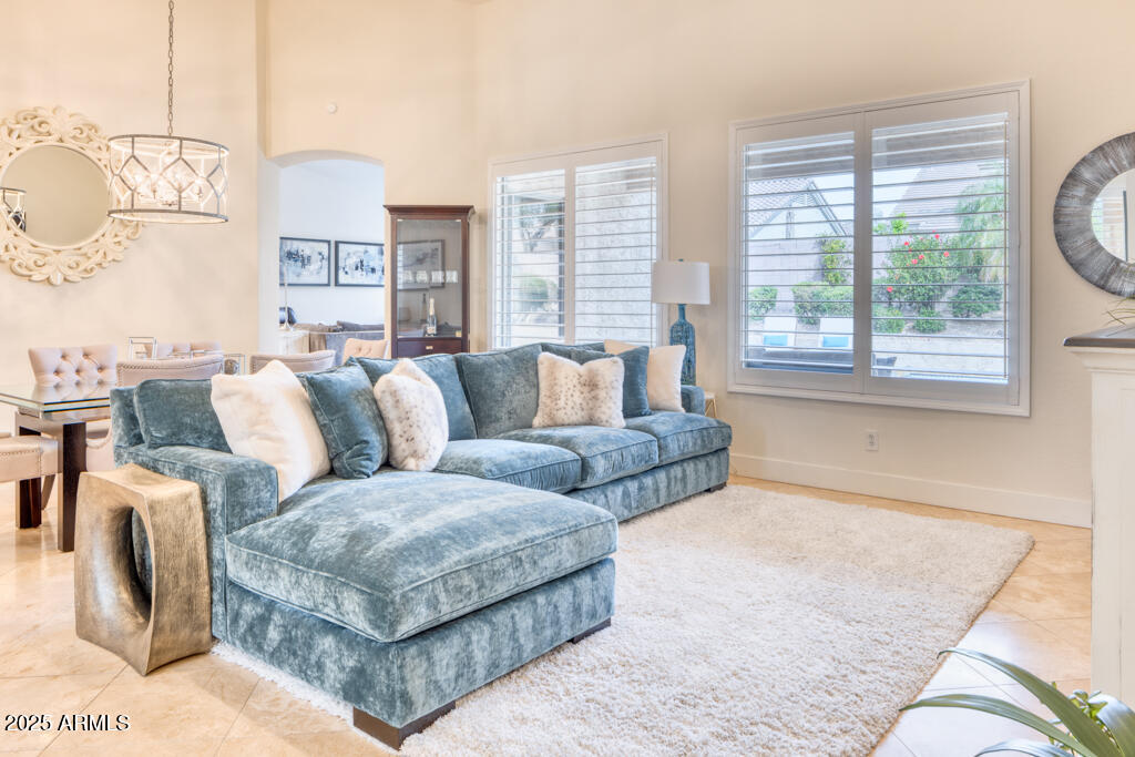 7356 E WHISTLING WIND Way