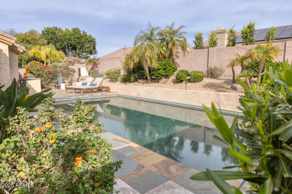 7356 E WHISTLING WIND Way