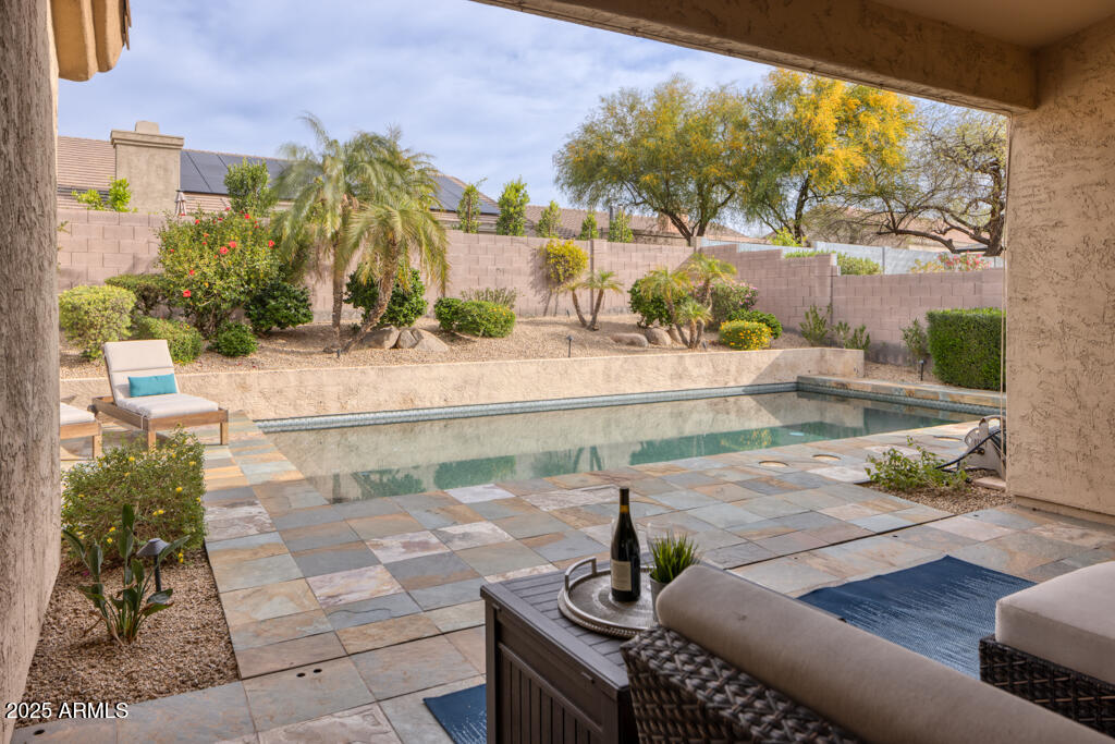 7356 E WHISTLING WIND Way