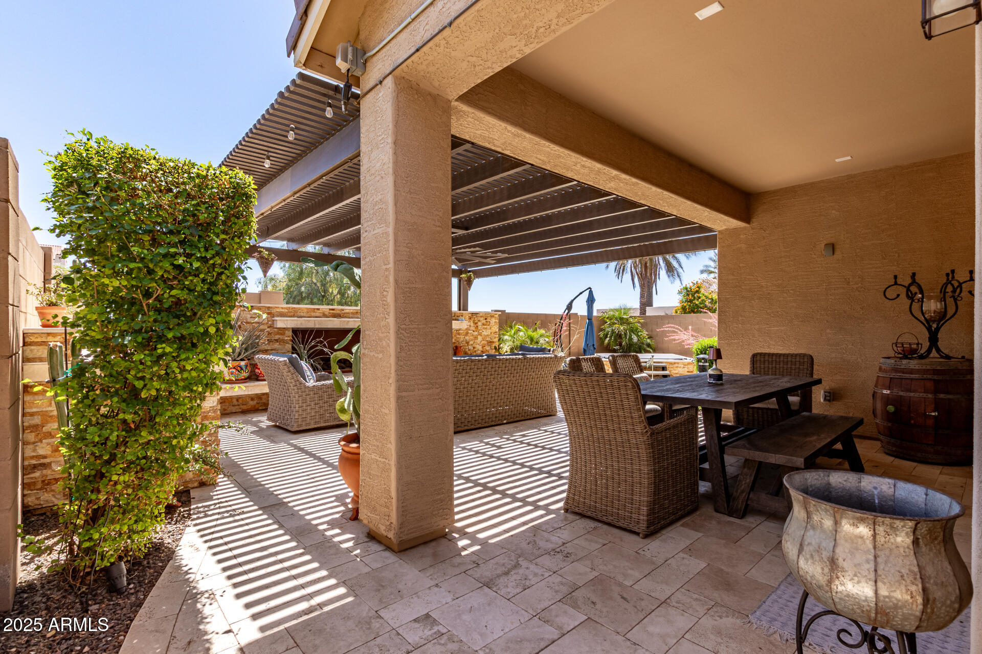 1931 E LANTANA Drive