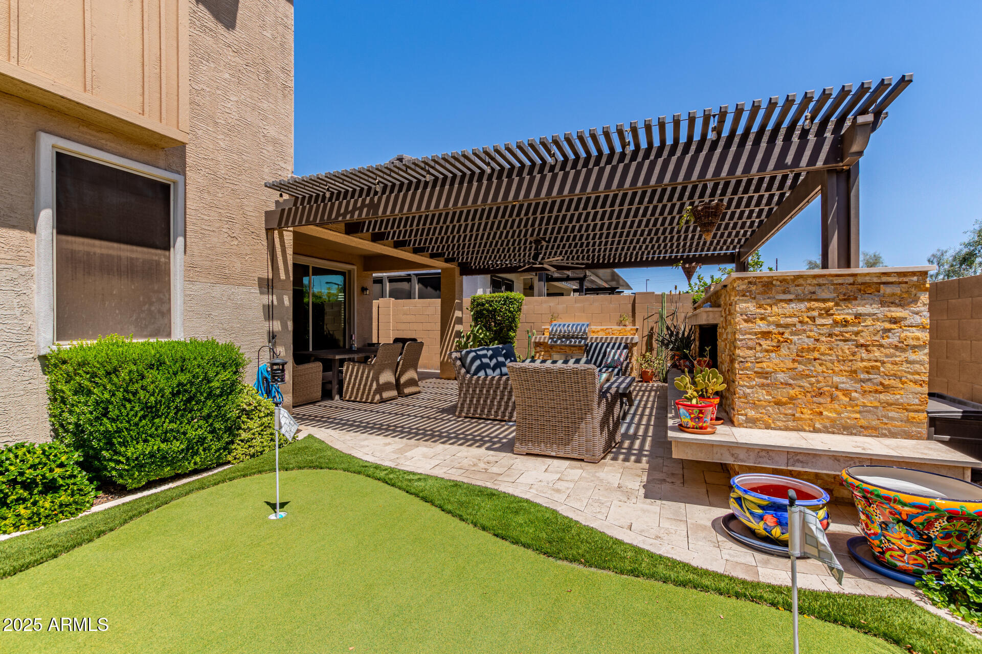 1931 E LANTANA Drive