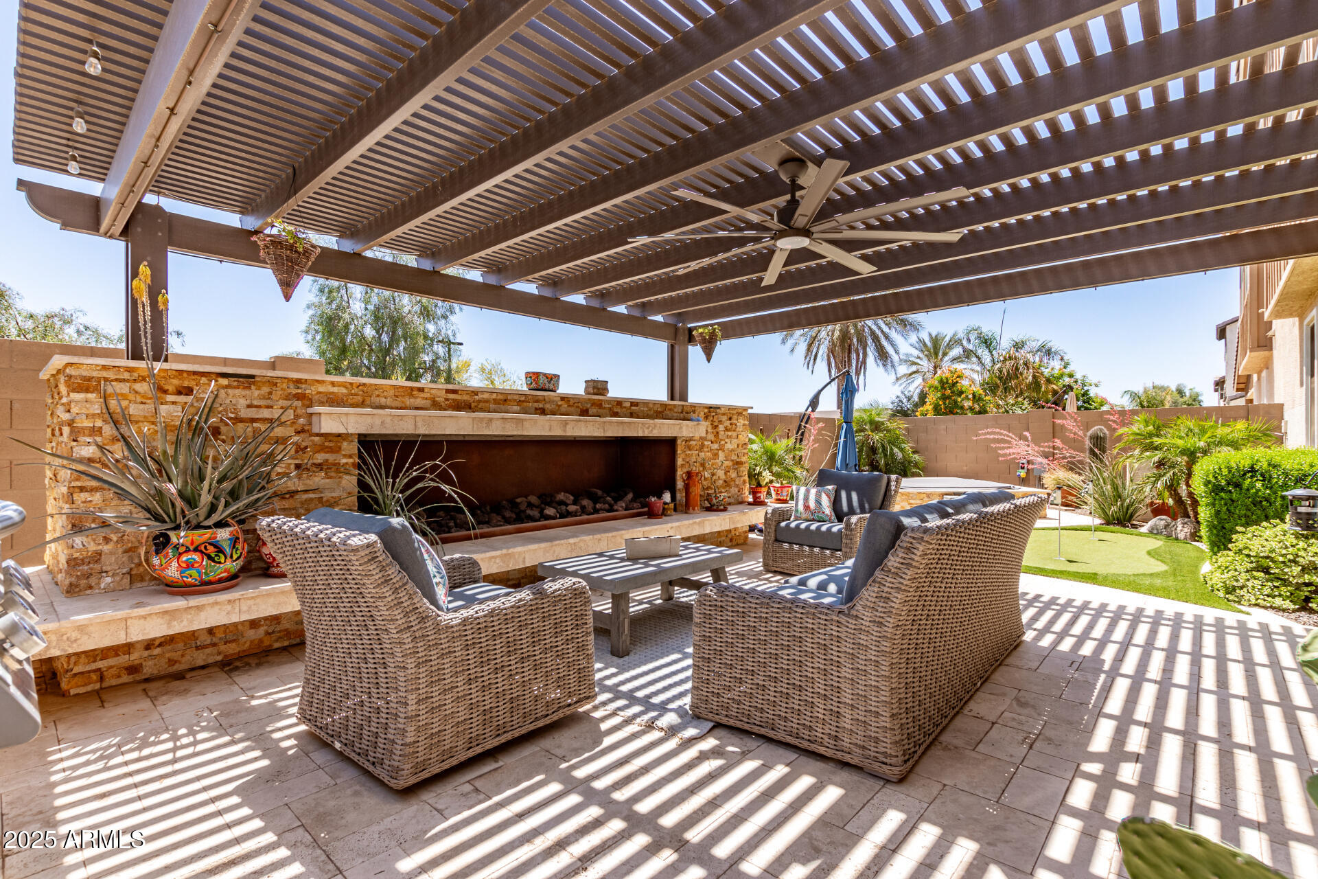 1931 E LANTANA Drive