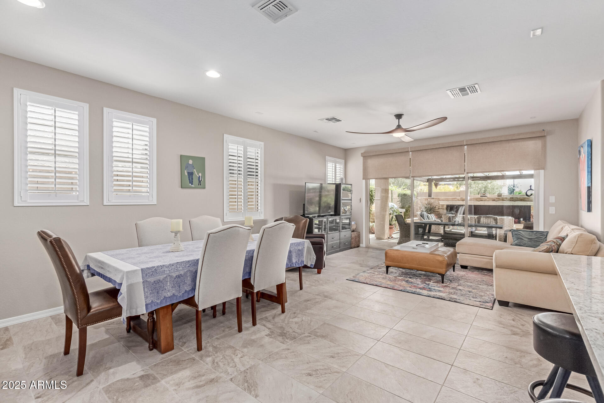 1931 E LANTANA Drive