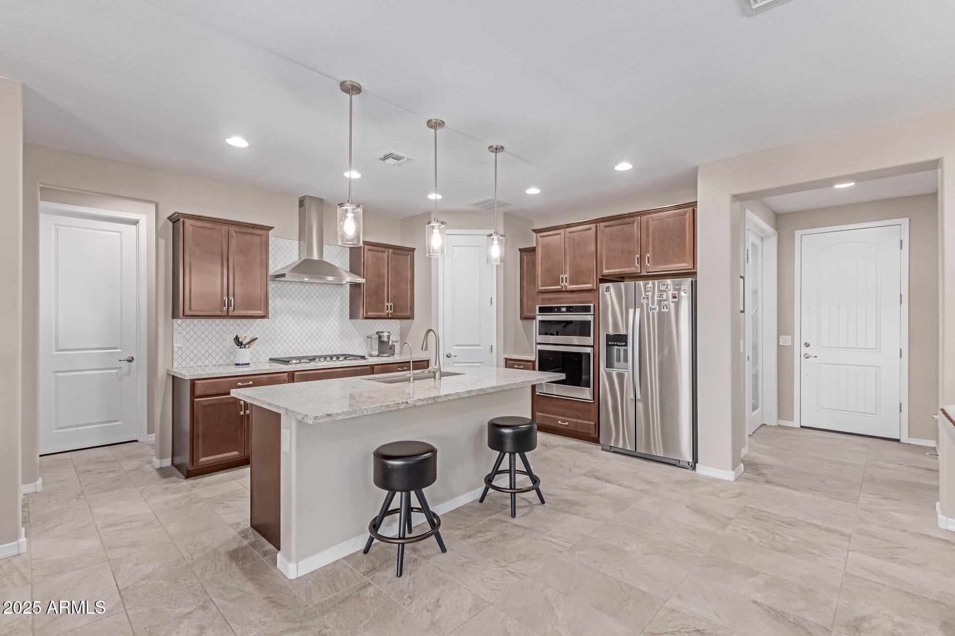 1931 E LANTANA Drive