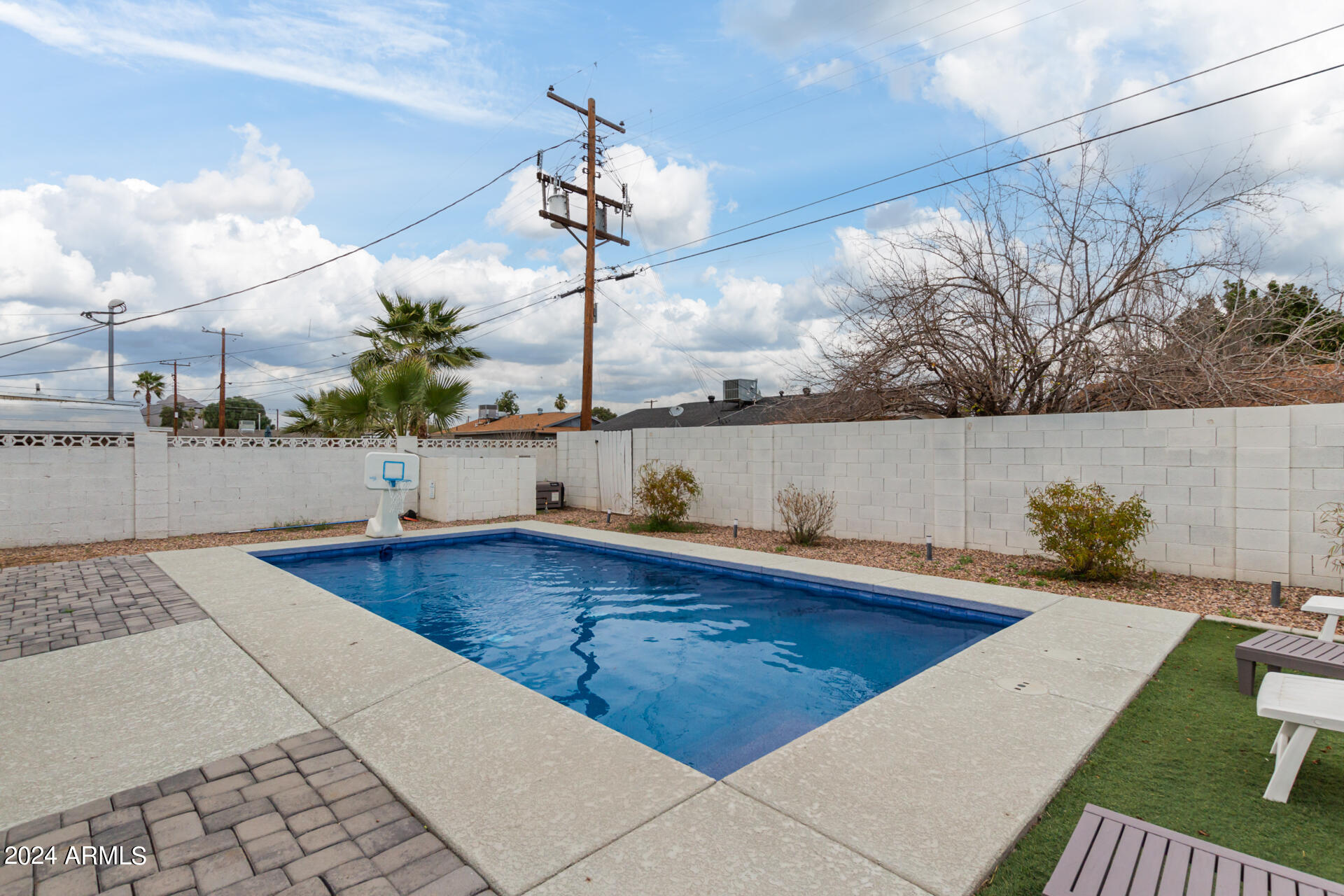 8536 E MARIPOSA Drive