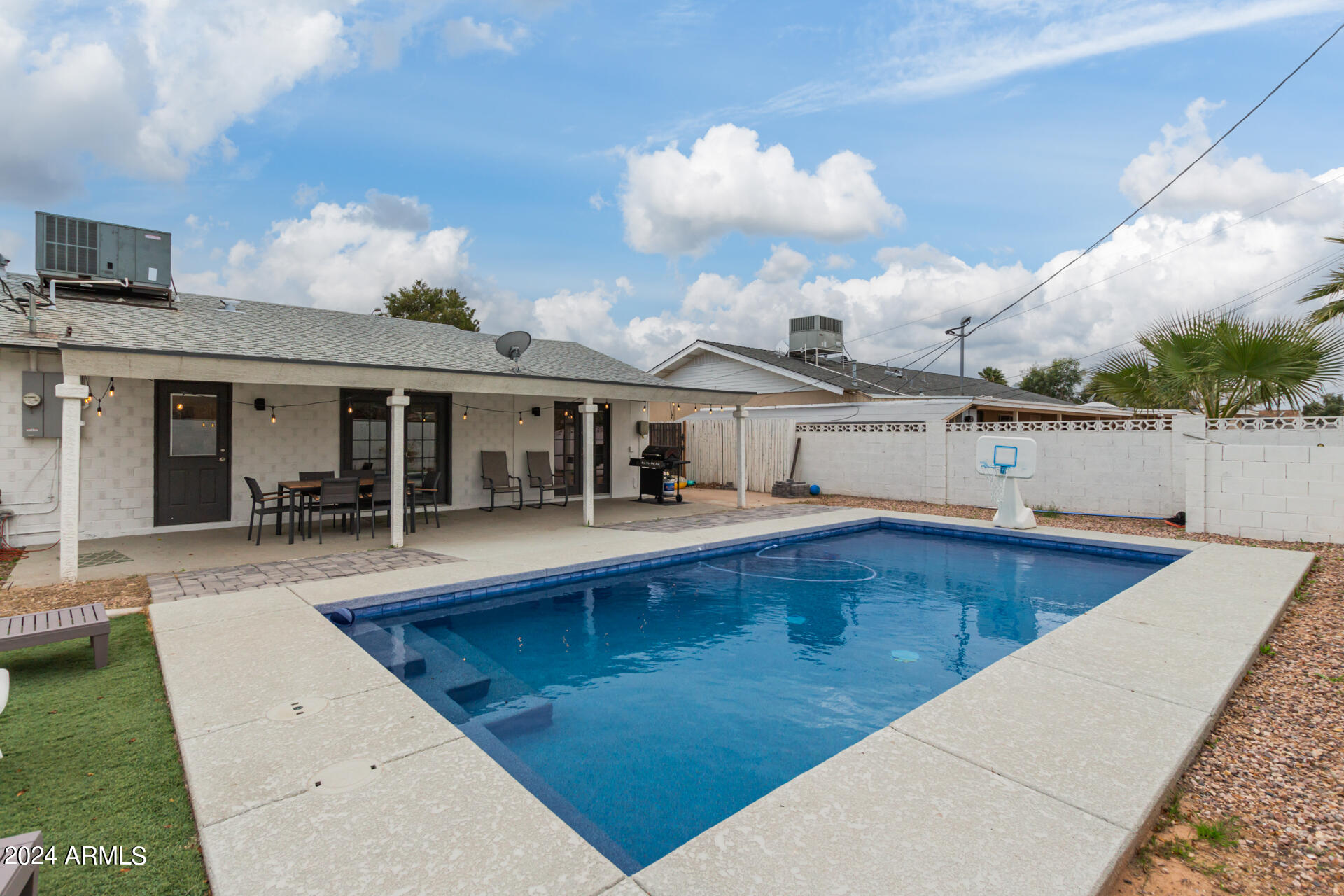 8536 E MARIPOSA Drive