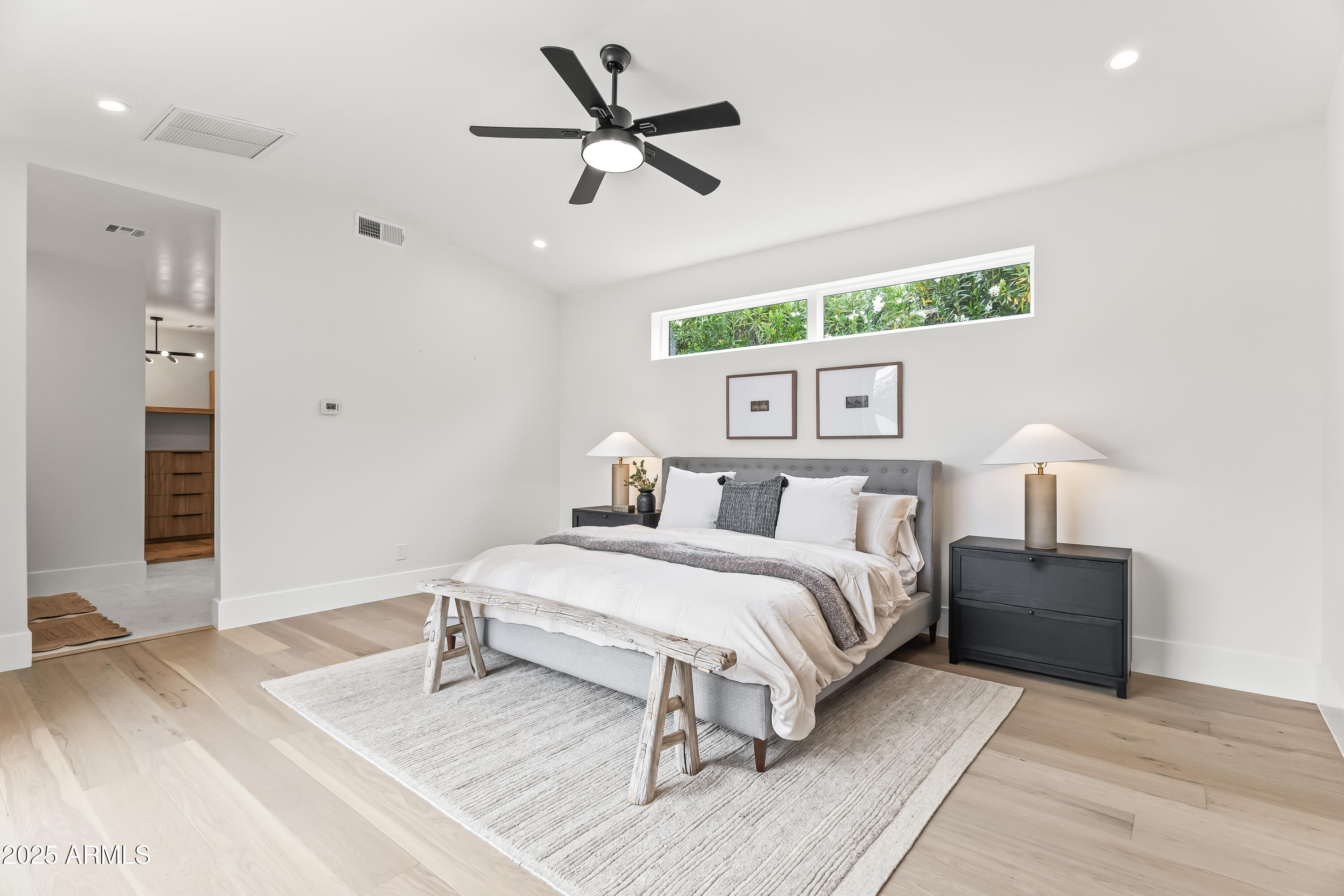 5410 E VERDE Lane