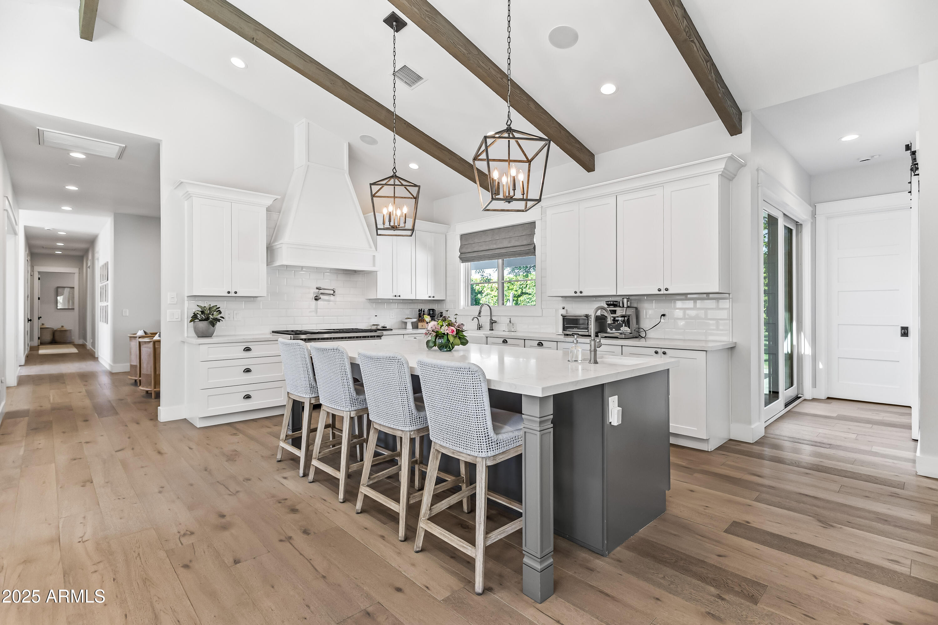 3616 N 54TH Place