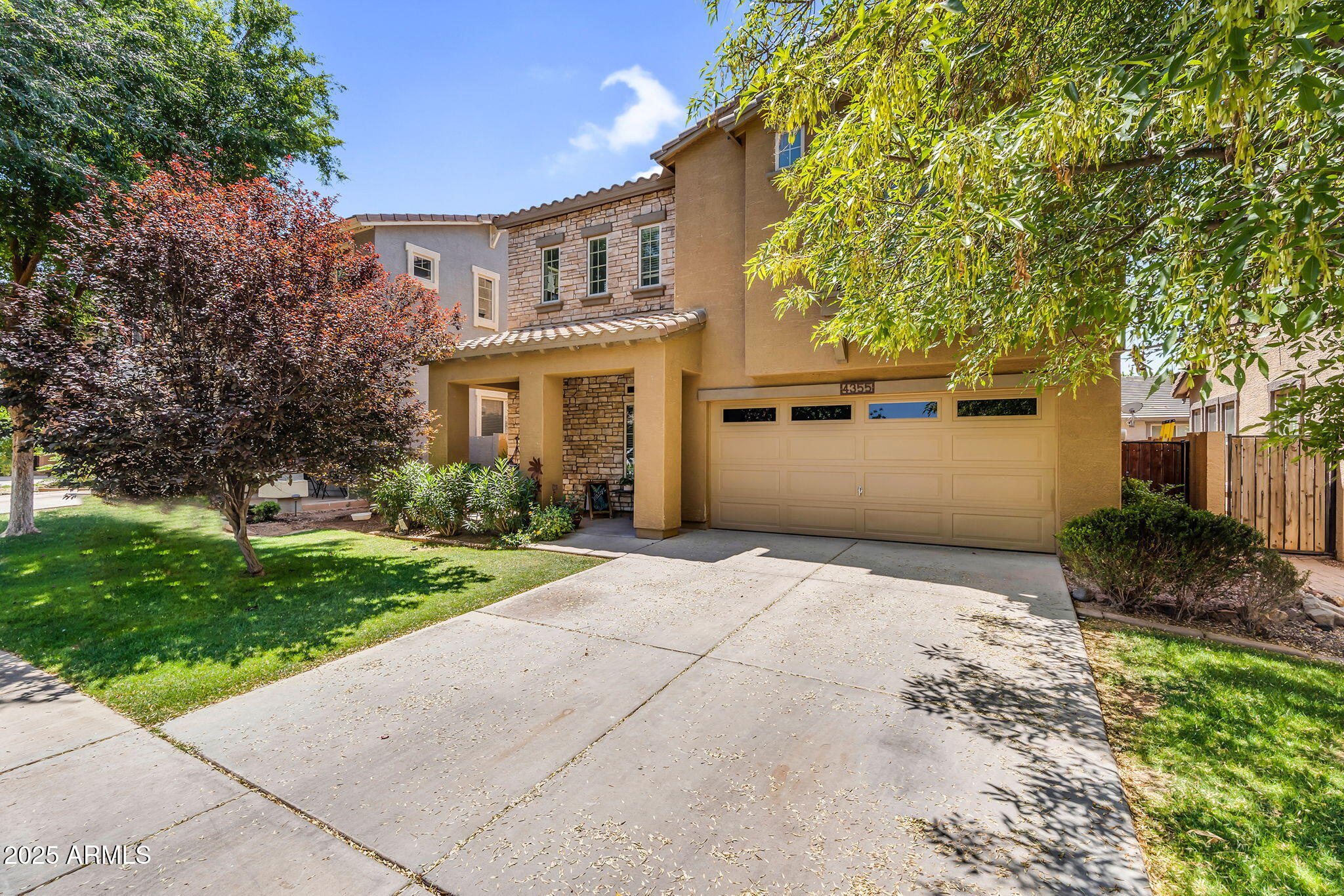 4355 E CULLUMBER Street
