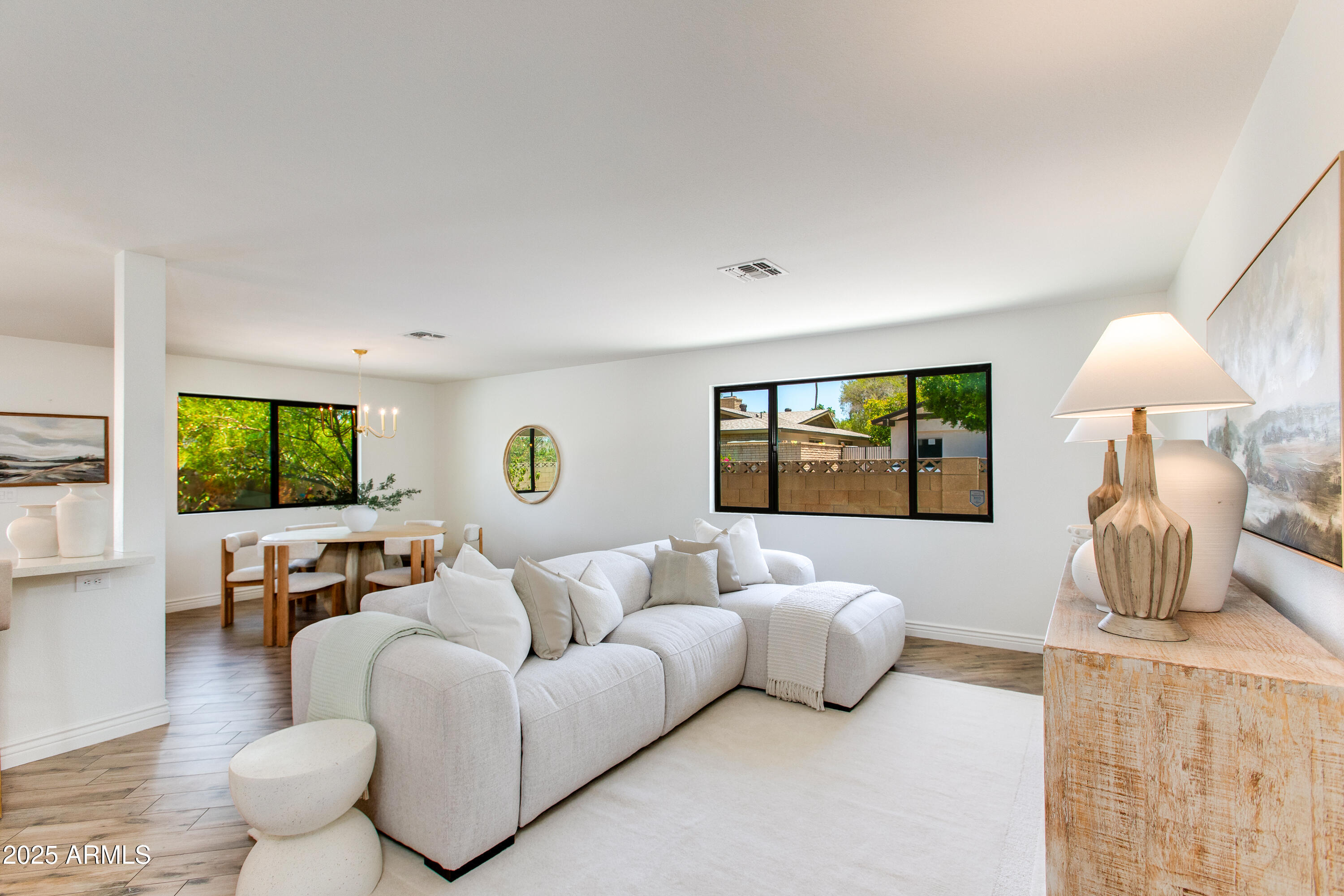 3020 E MISSION Lane