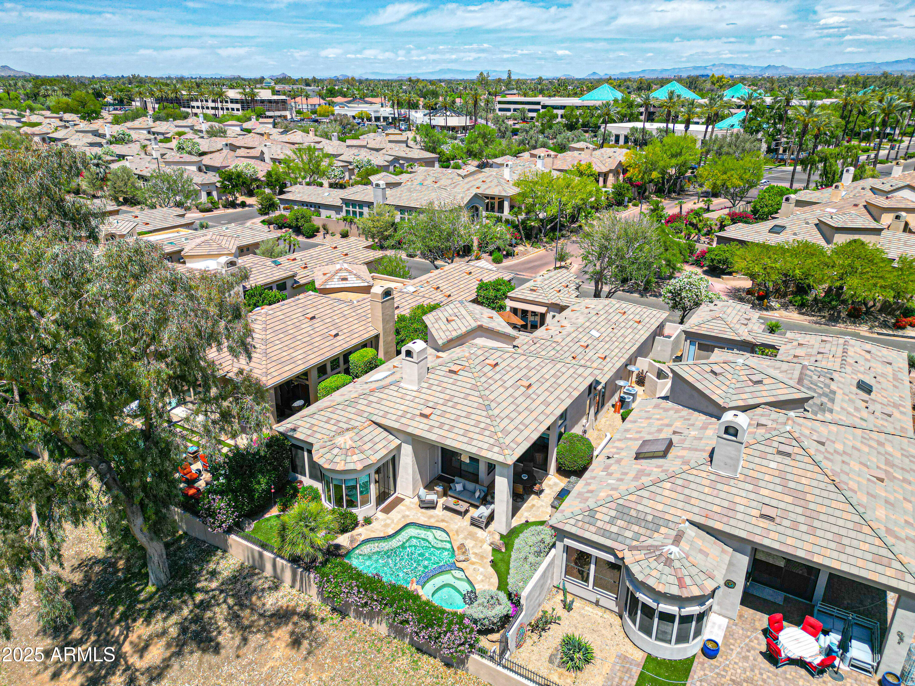 7705 E DOUBLETREE RANCH Road 8