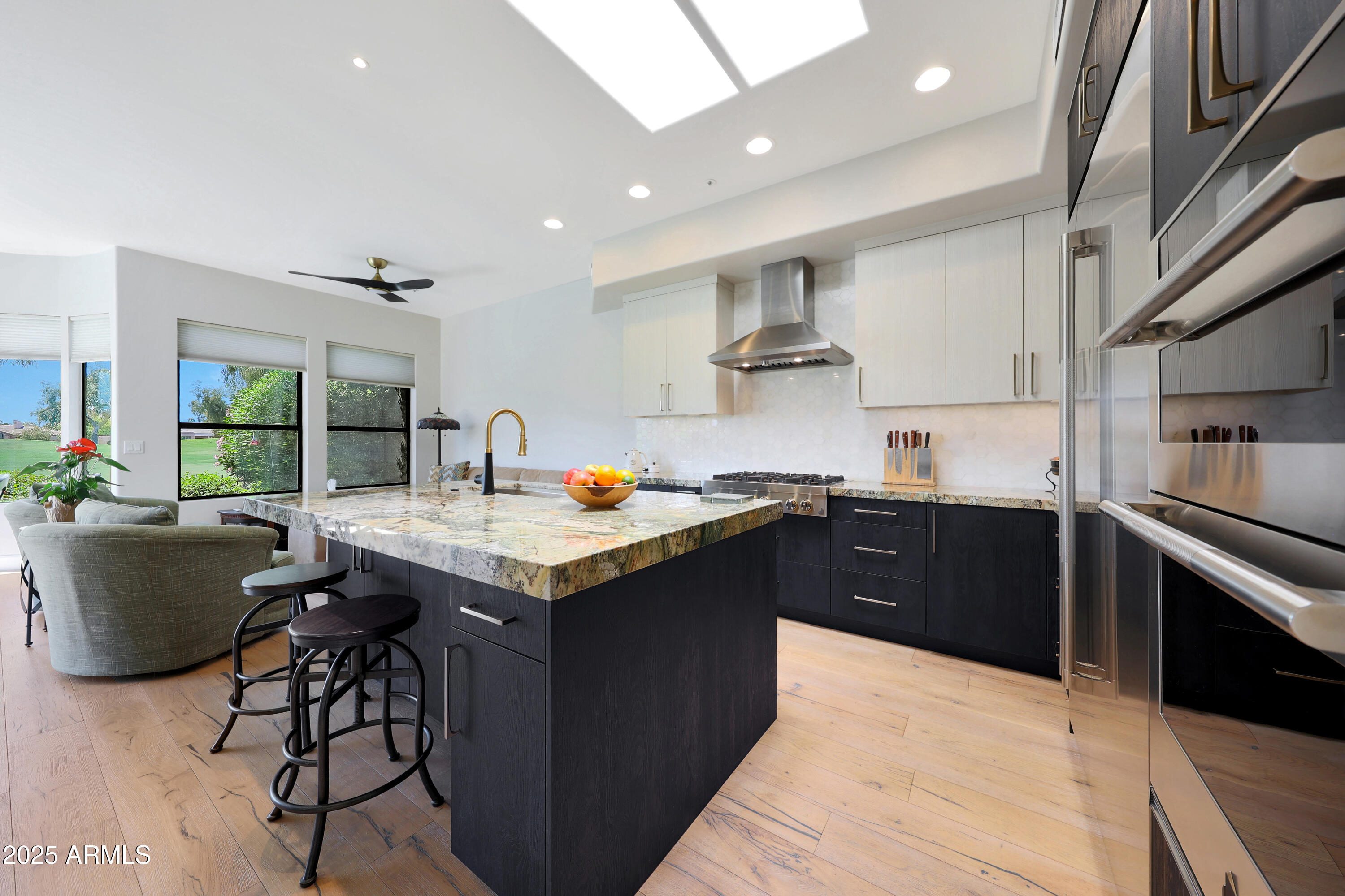7705 E DOUBLETREE RANCH Road 8