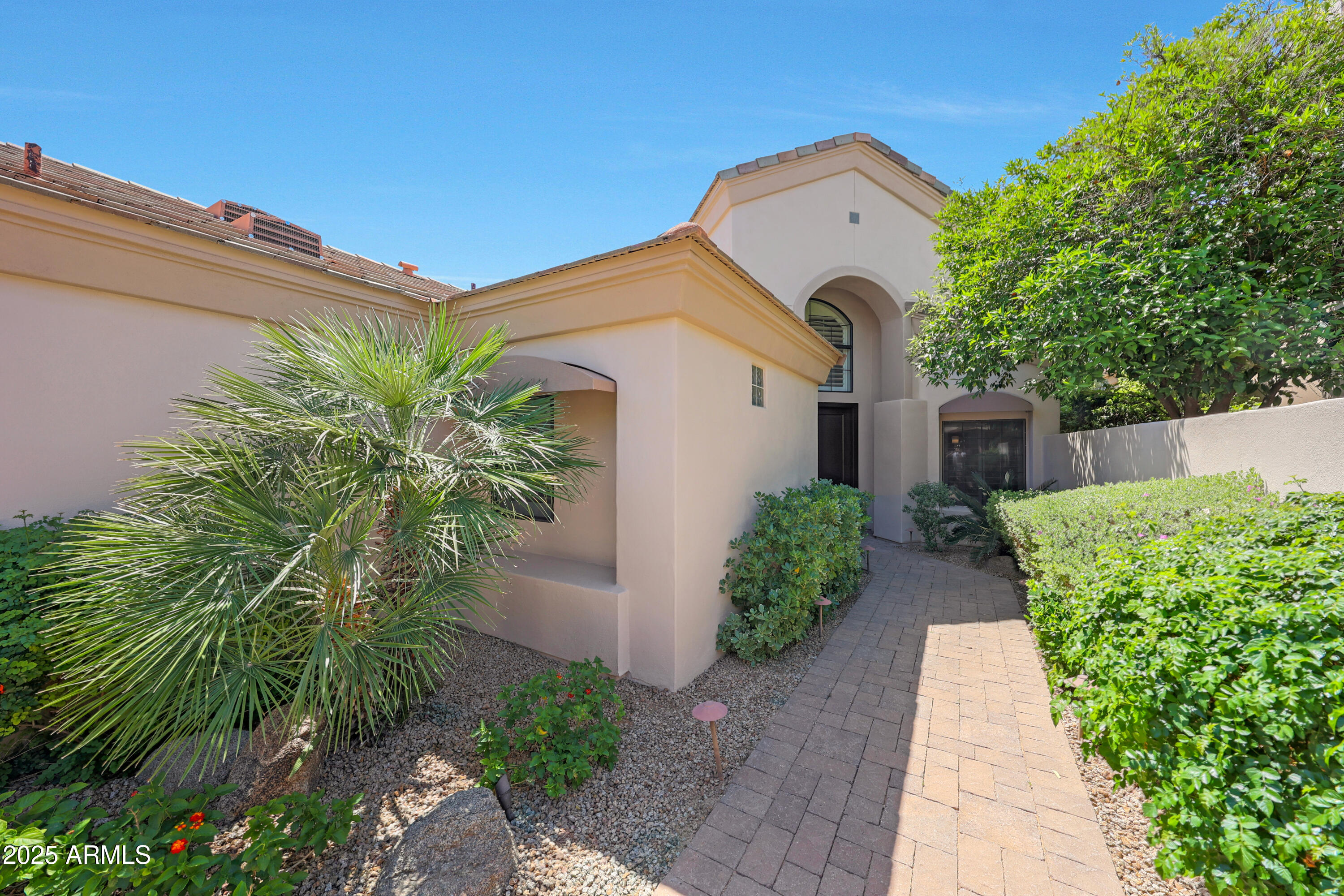 7705 E DOUBLETREE RANCH Road 8