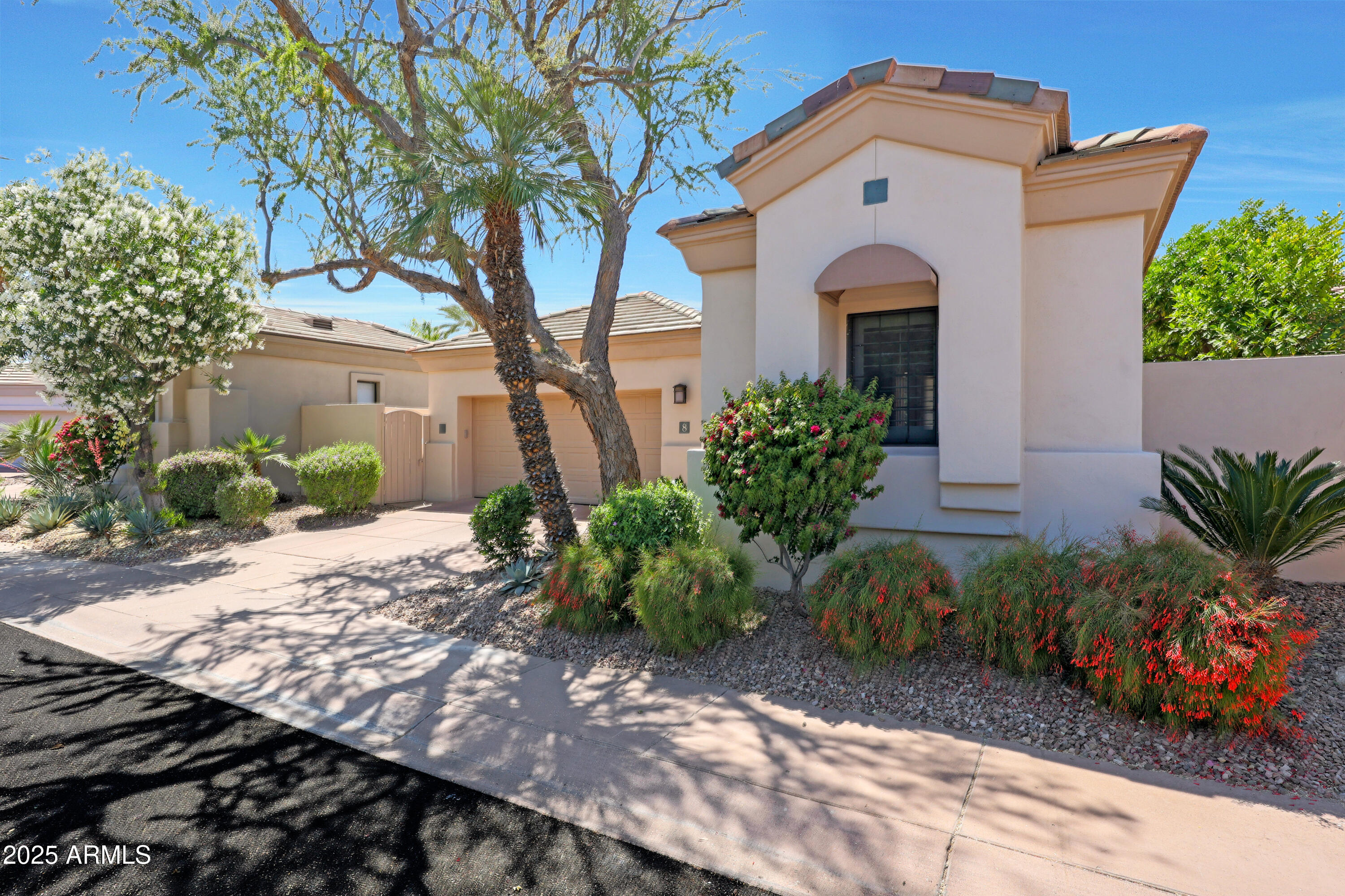 7705 E DOUBLETREE RANCH Road 8