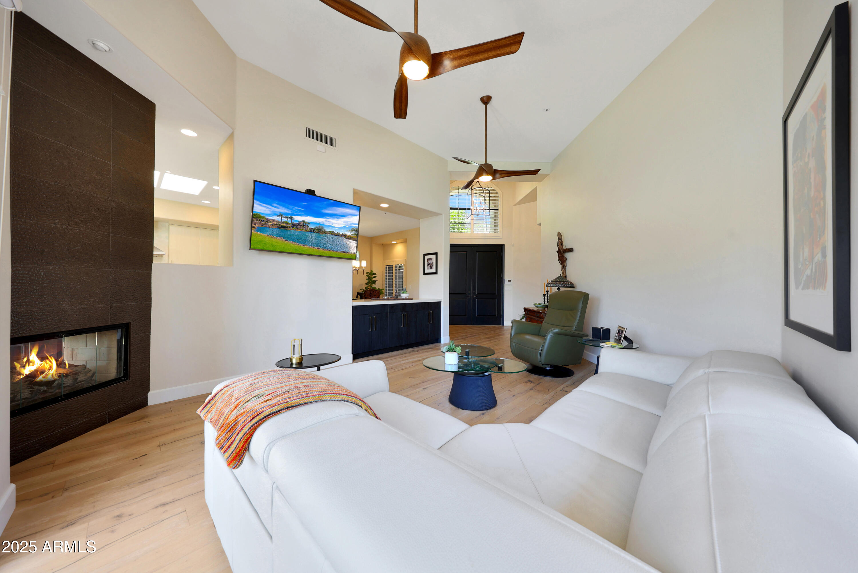 7705 E DOUBLETREE RANCH Road 8