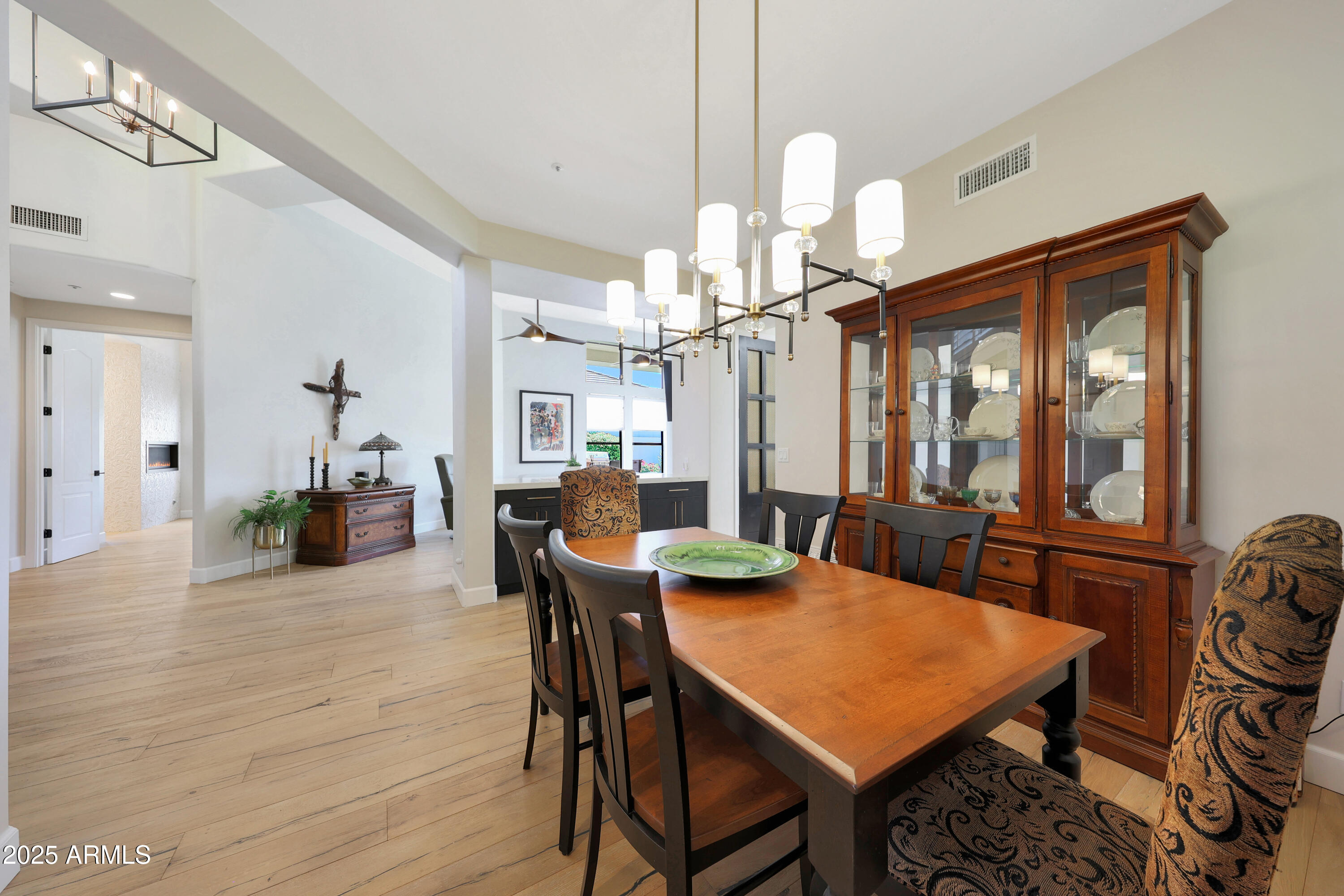 7705 E DOUBLETREE RANCH Road 8