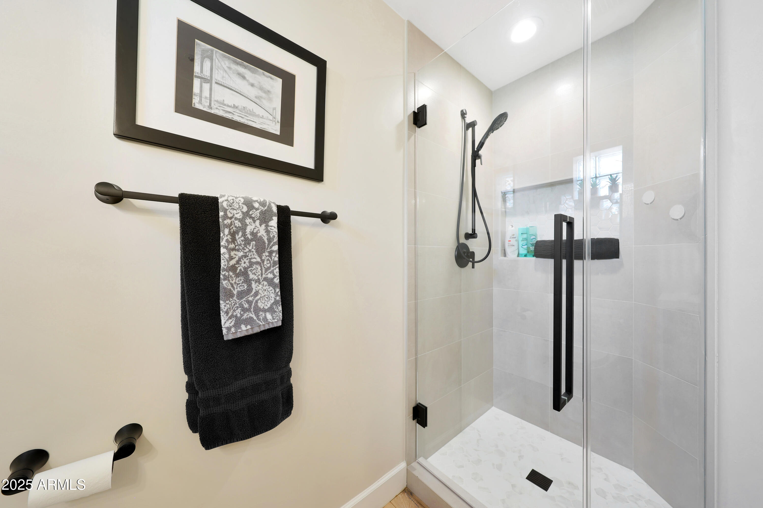7705 E DOUBLETREE RANCH Road 8