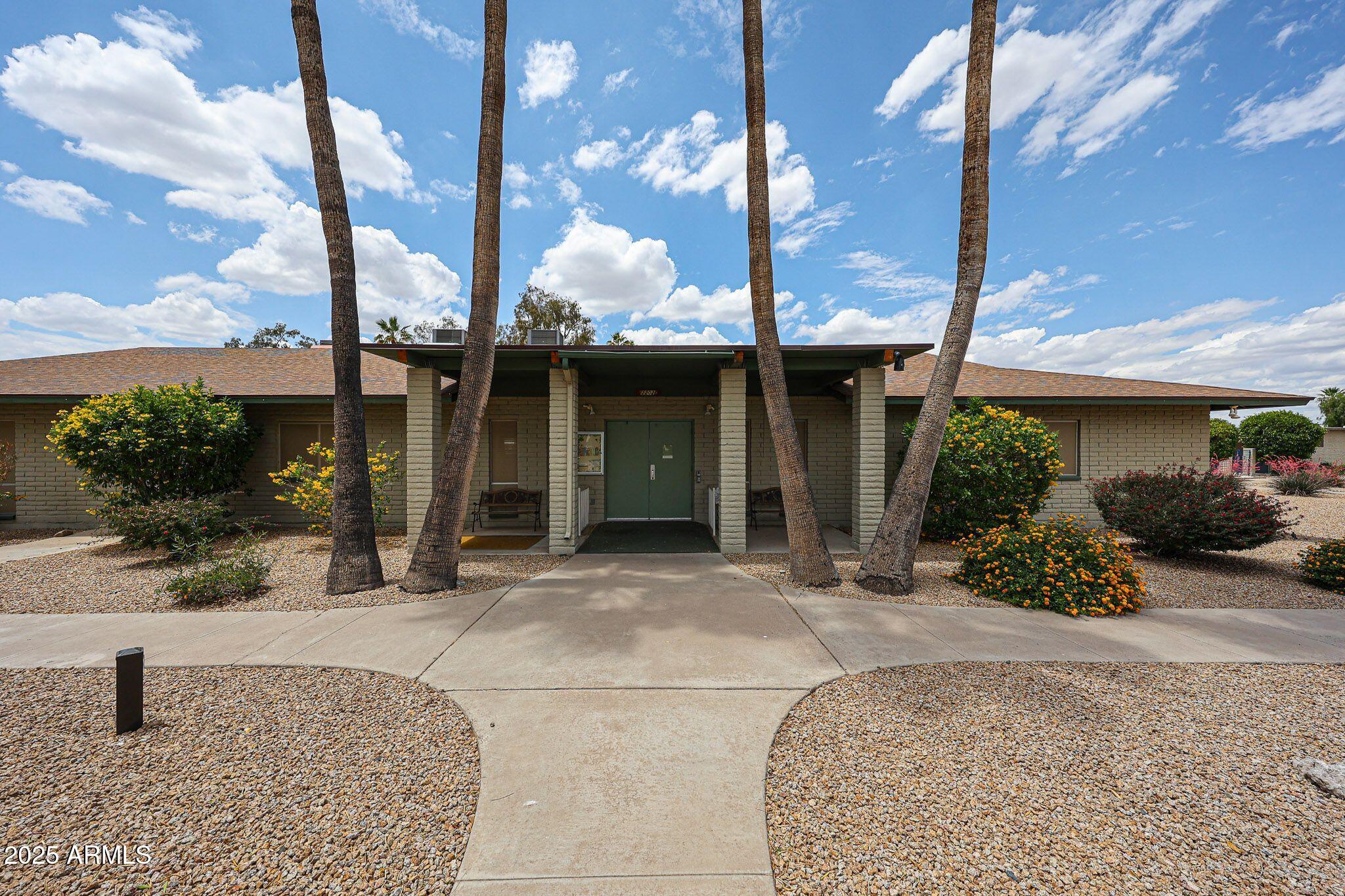 2222 E GRETTA Place