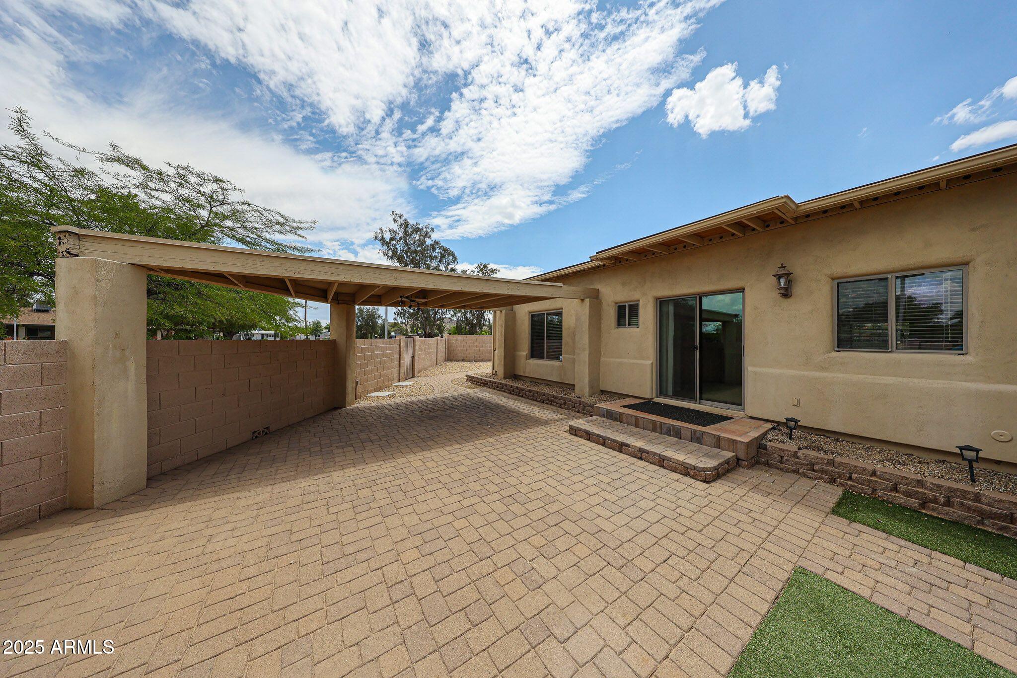 2222 E GRETTA Place