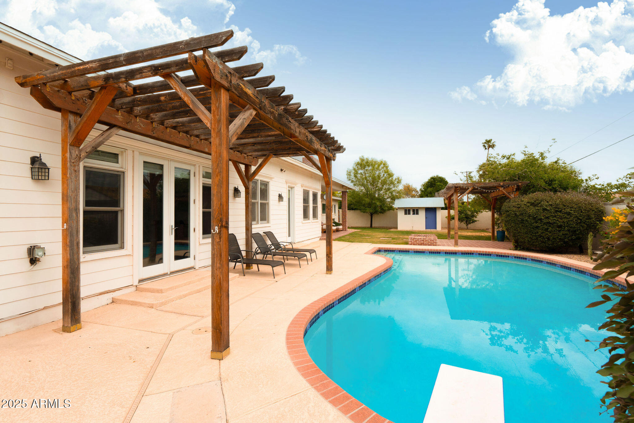 6311 E CALLE ROSA