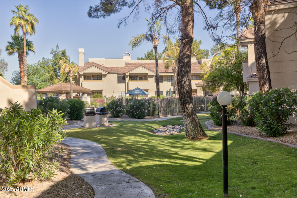 6885 E Cochise Road 129