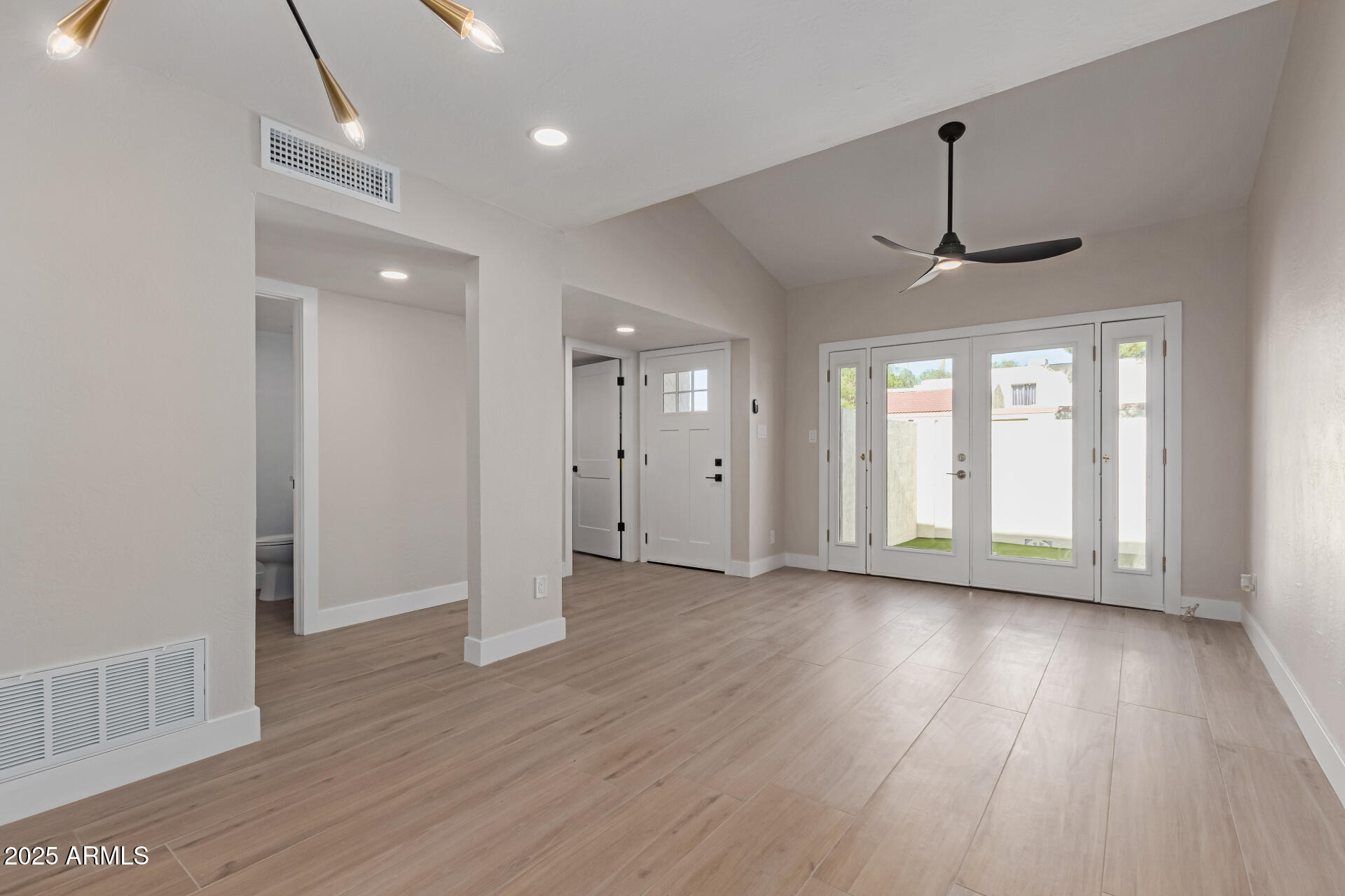 6004 N 79th Street