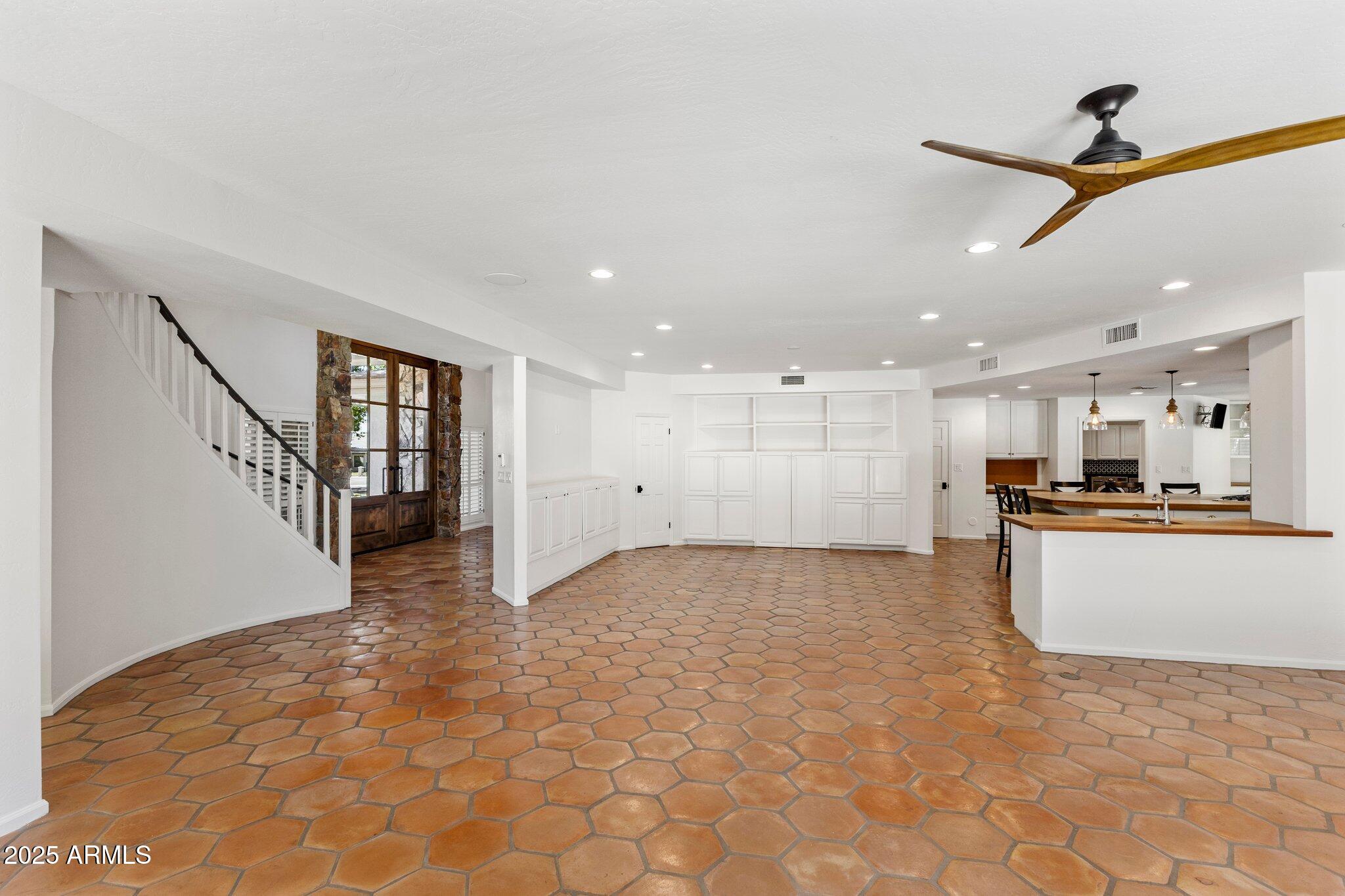 6319 E Mariposa Street