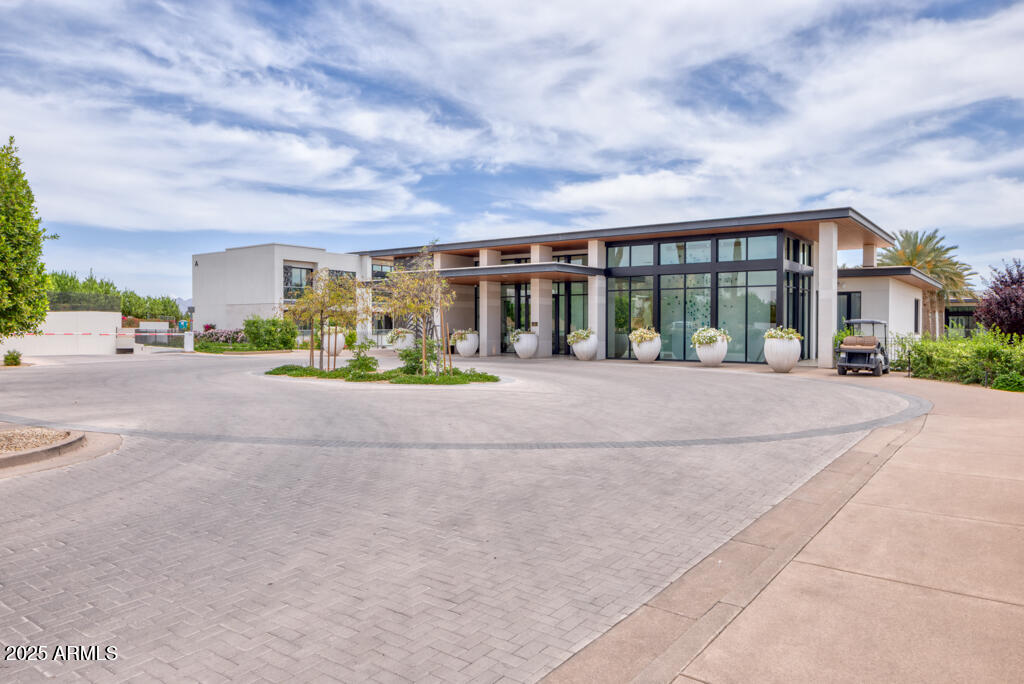 6587 N PALMERAIE Boulevard 3006
