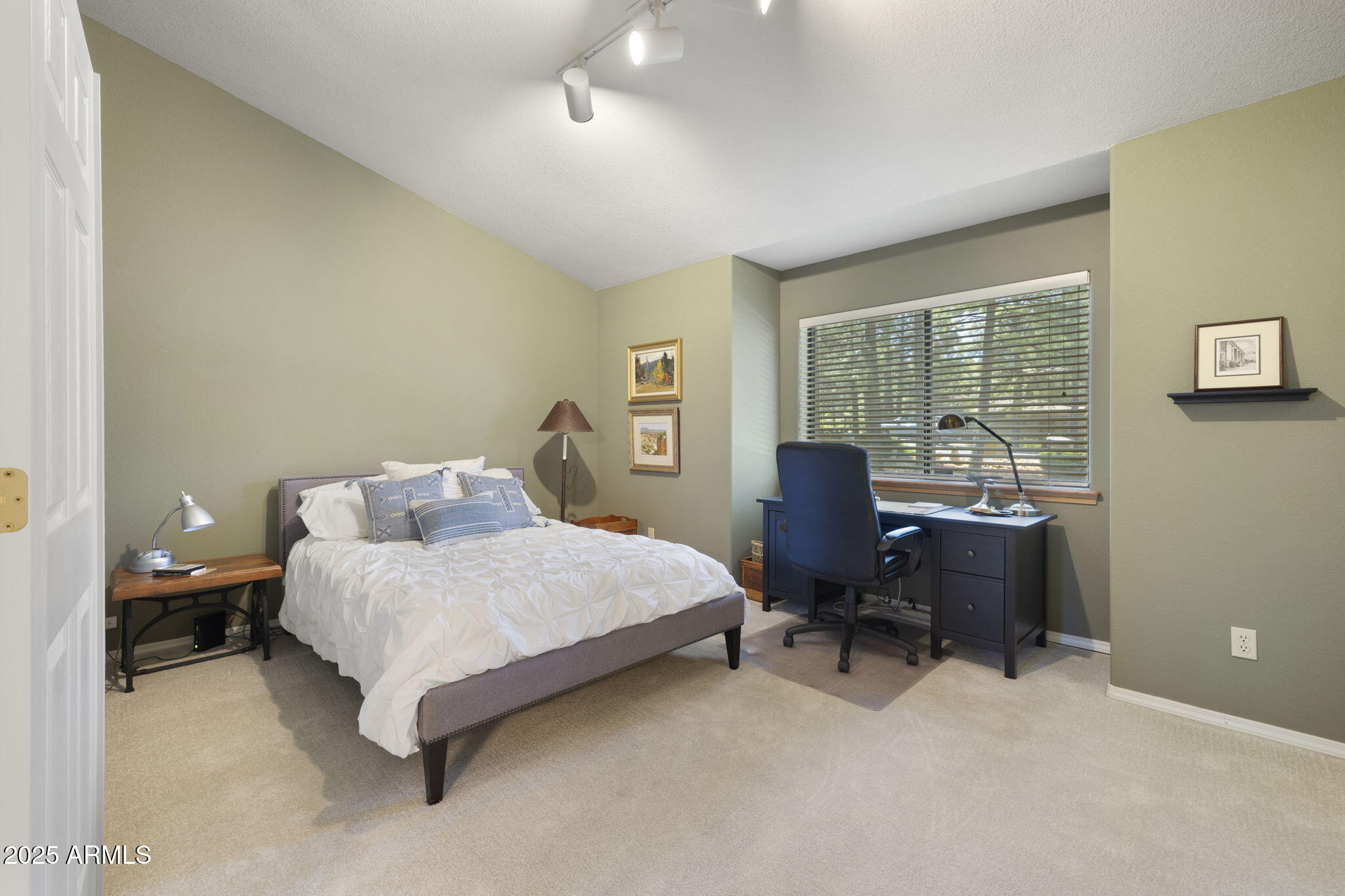 4464 E SPANISH MOSS Lane