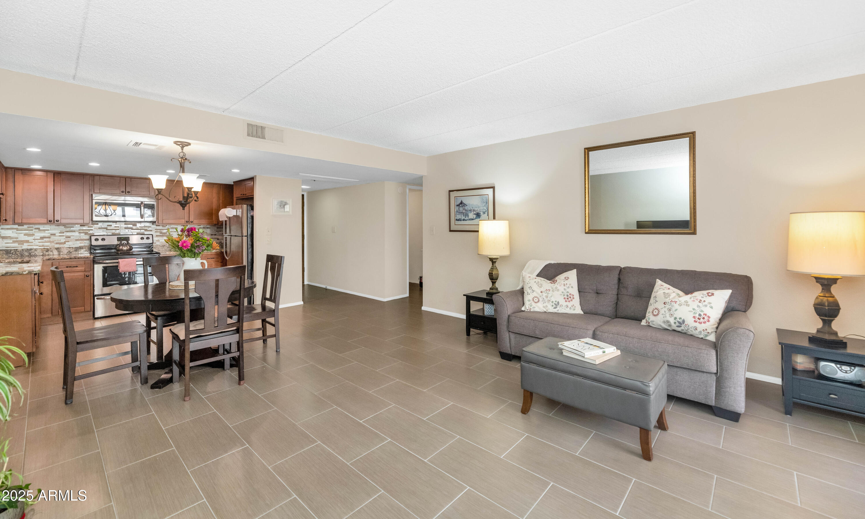 7960 E CAMELBACK Road 409