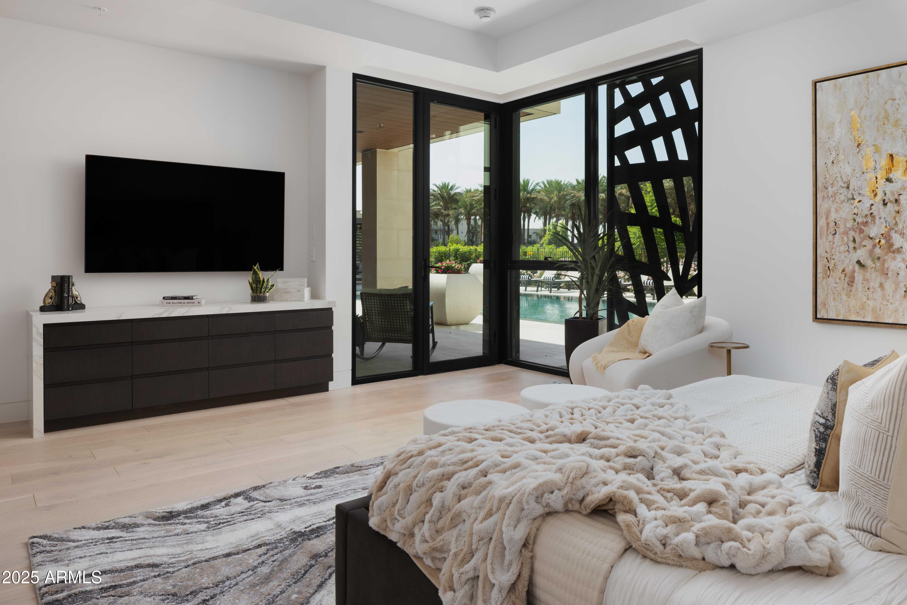 6587 N PALMERAIE Boulevard 1050