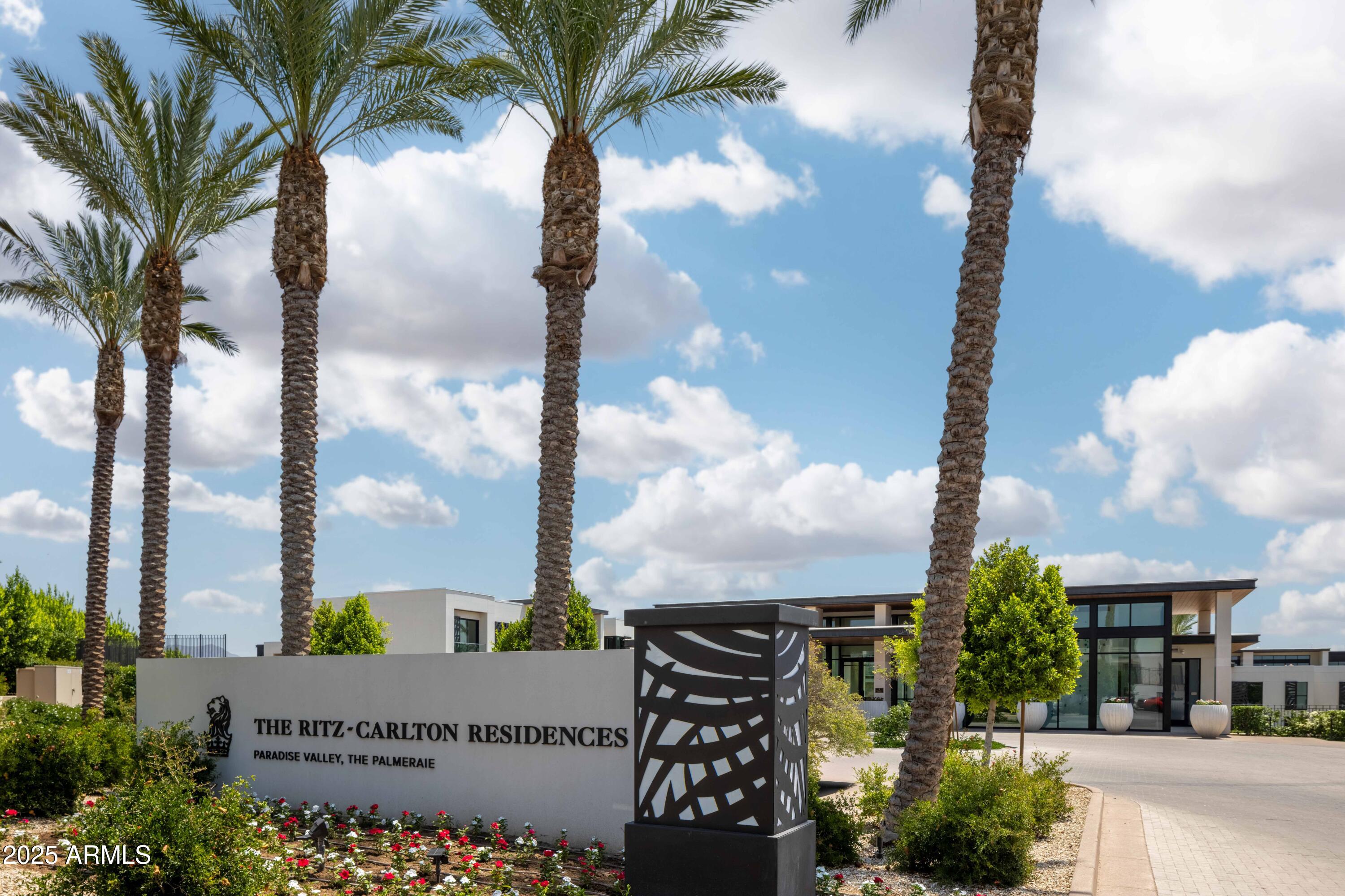 6587 N PALMERAIE Boulevard 1050
