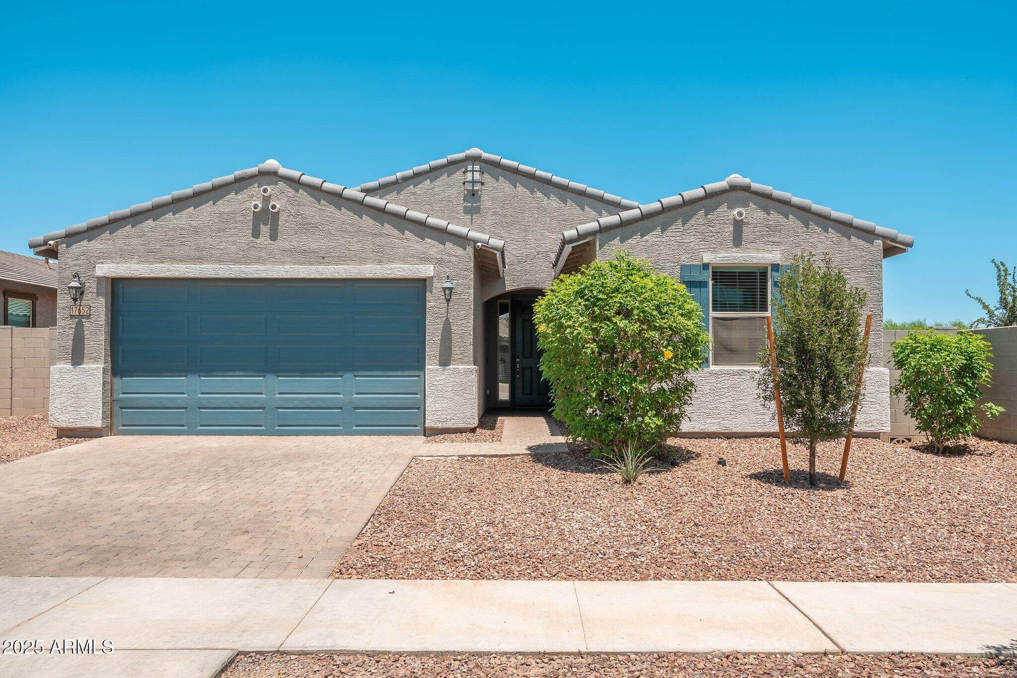 17652 W FETLOCK Trail