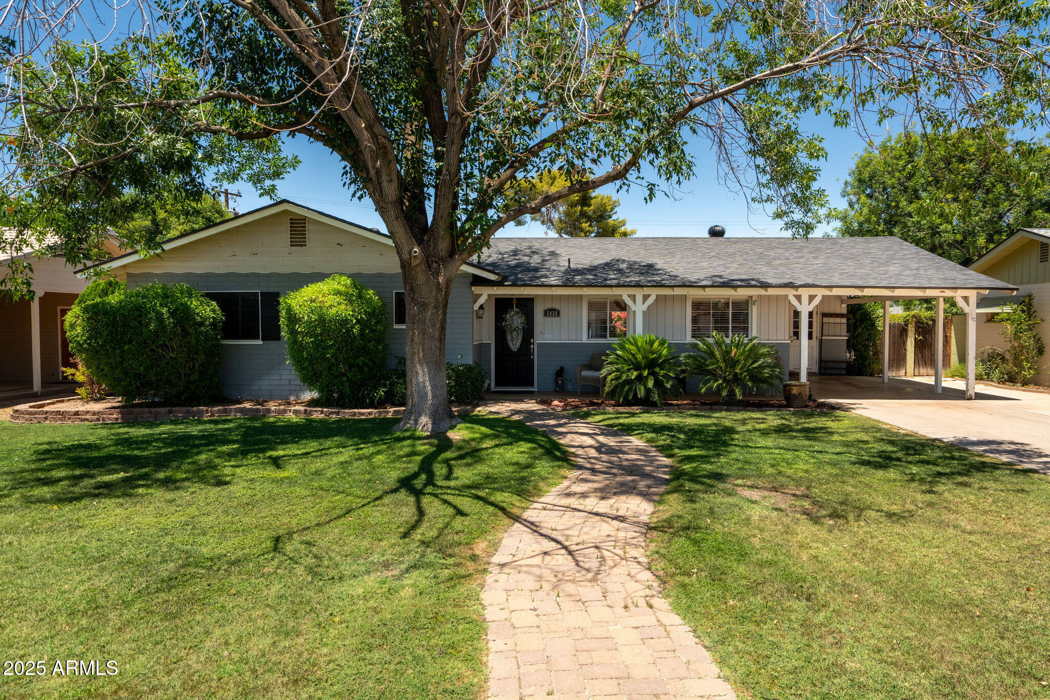 5438 E AVALON Drive