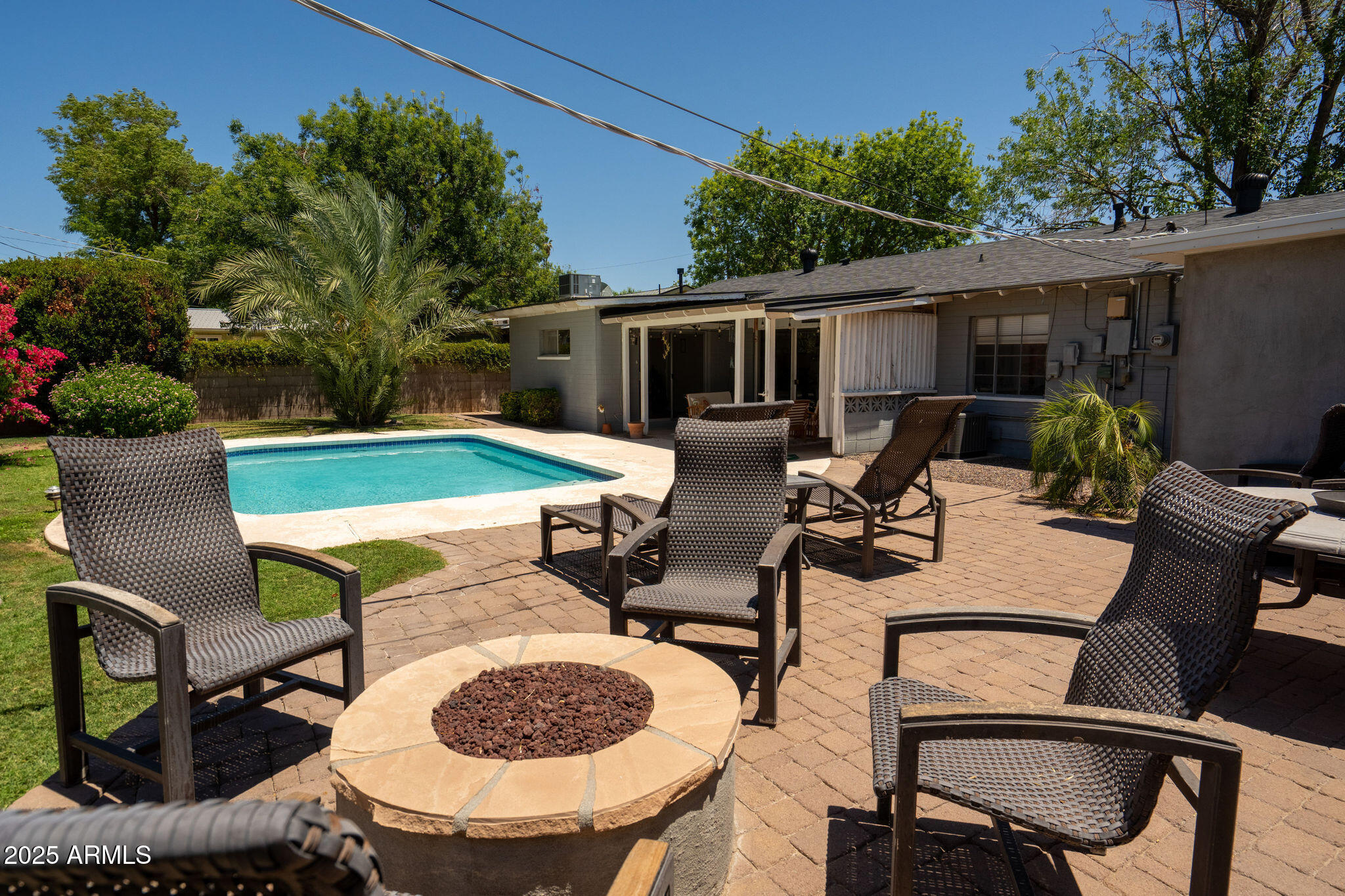5438 E AVALON Drive