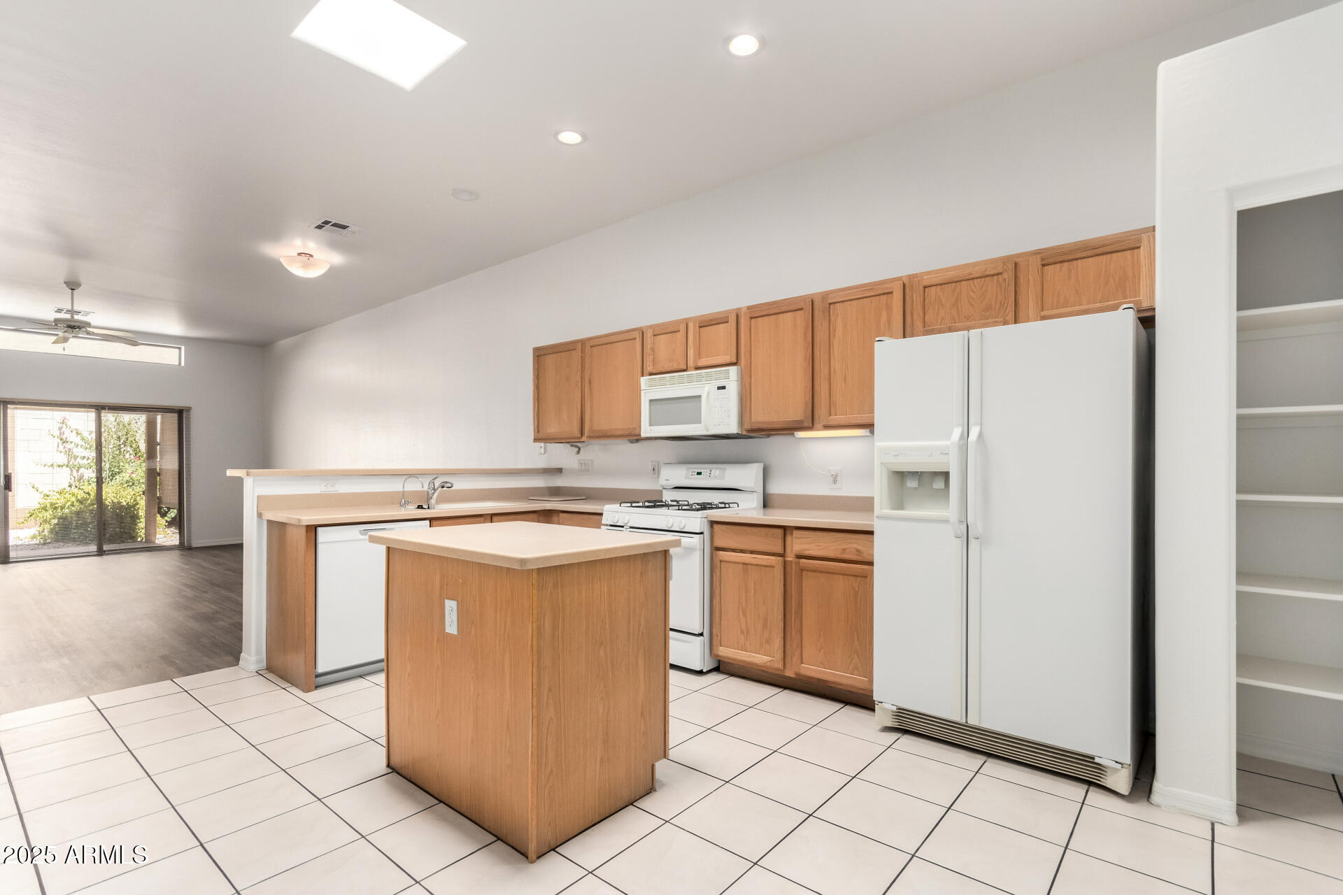 6730 E HERMOSA VISTA Drive 72