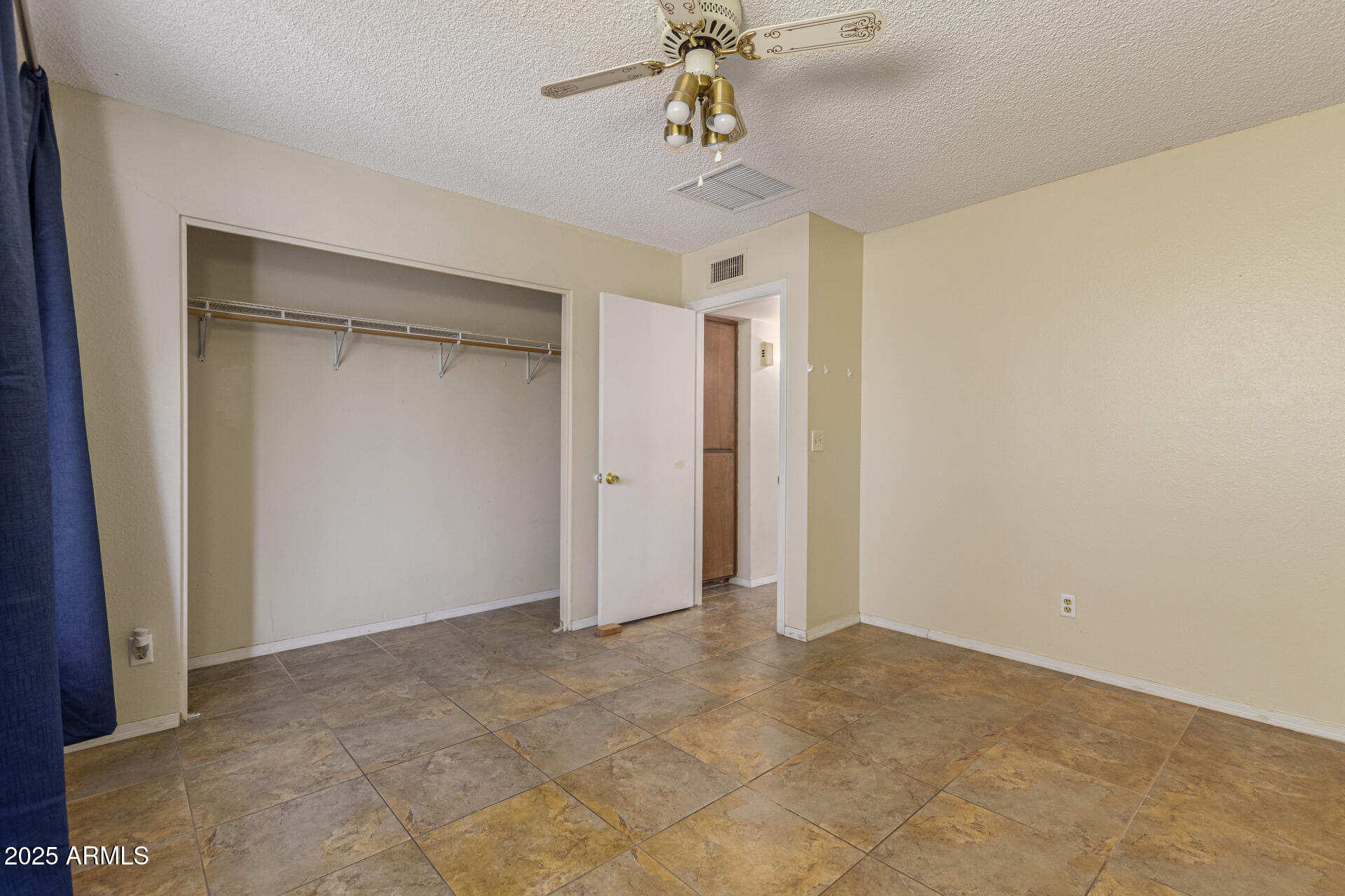 5322 W Orchid Lane