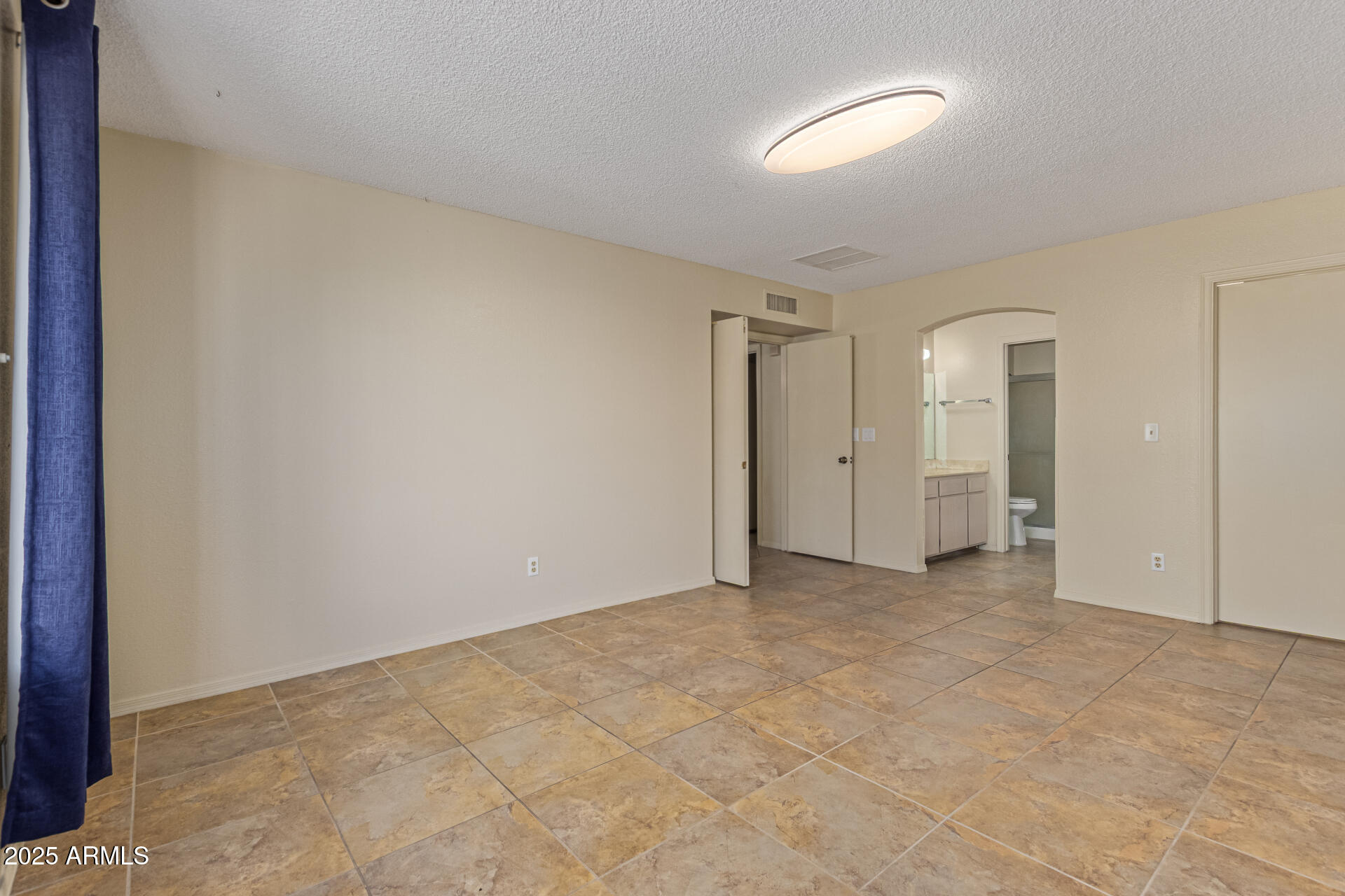 5322 W Orchid Lane