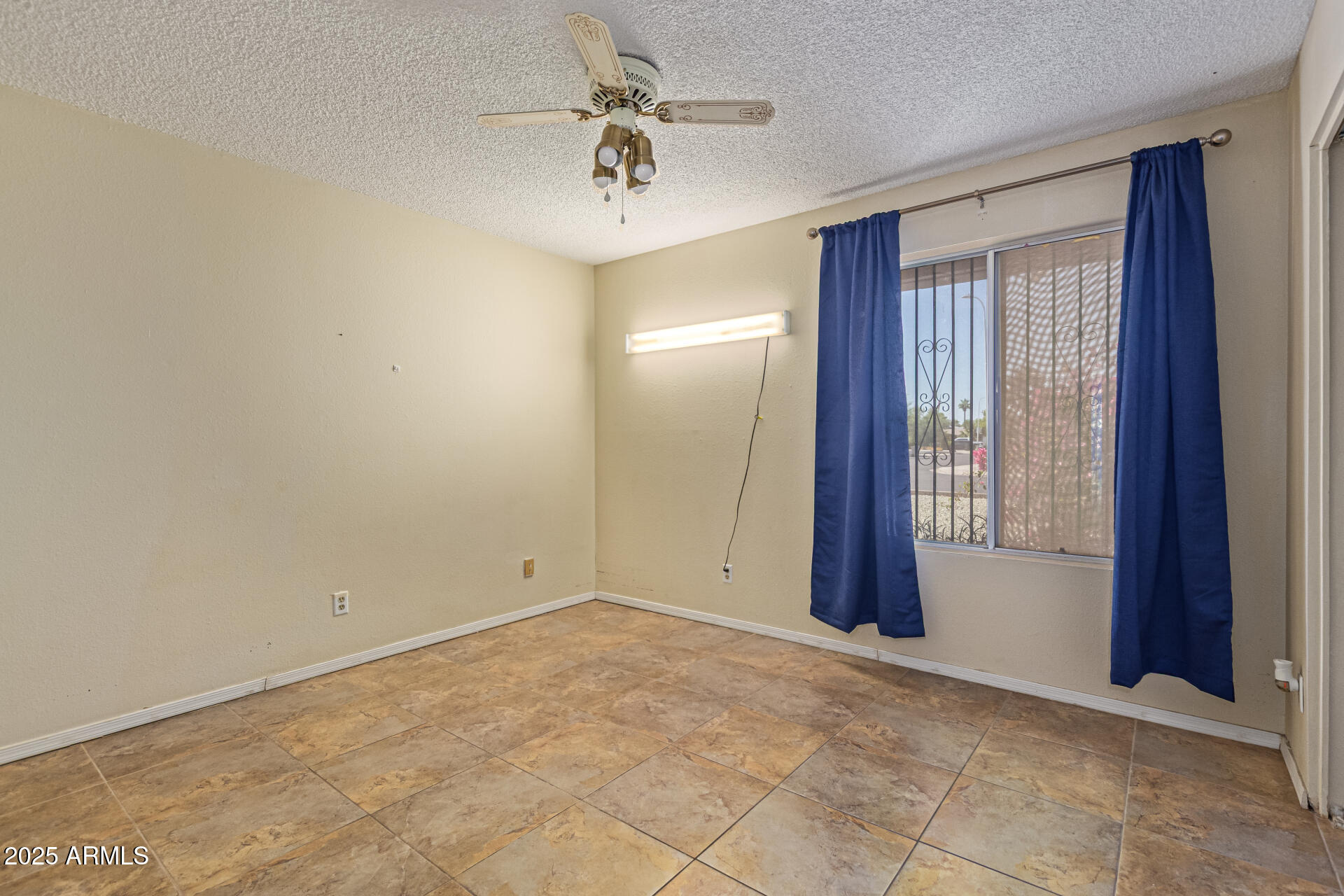 5322 W Orchid Lane