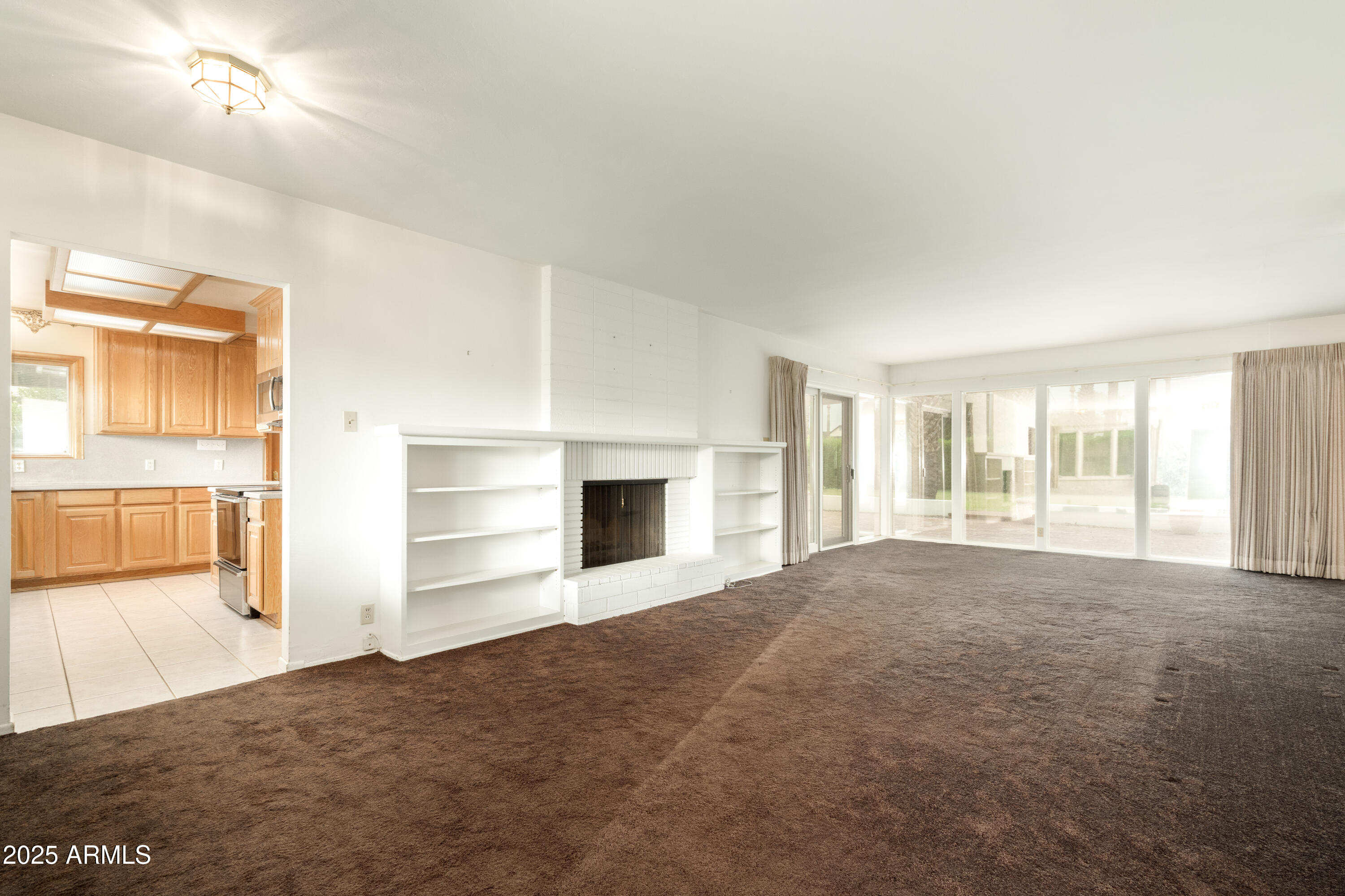 4443 N 46th Place