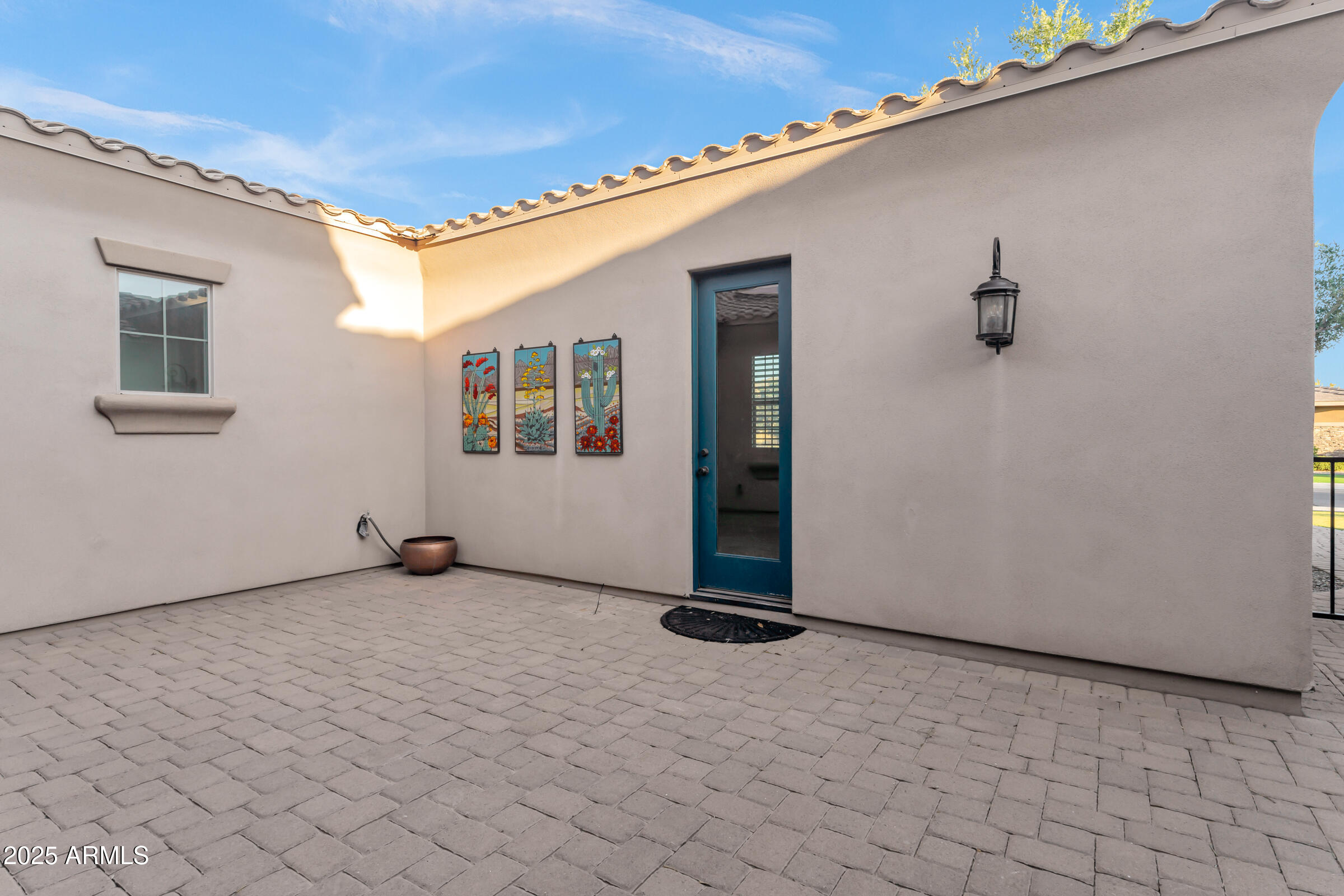 3076 E LA COSTA Drive