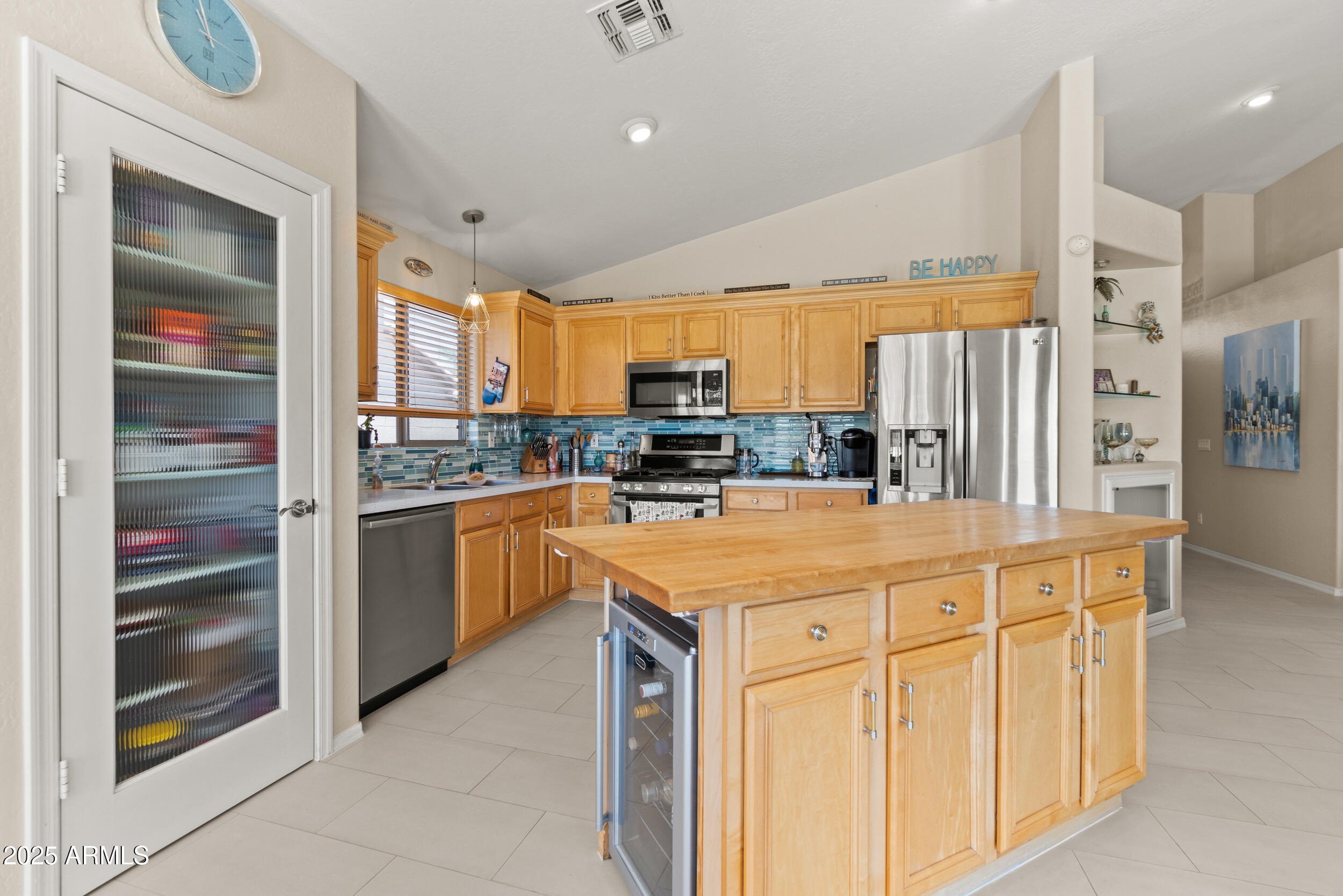 531 S WILDROSE